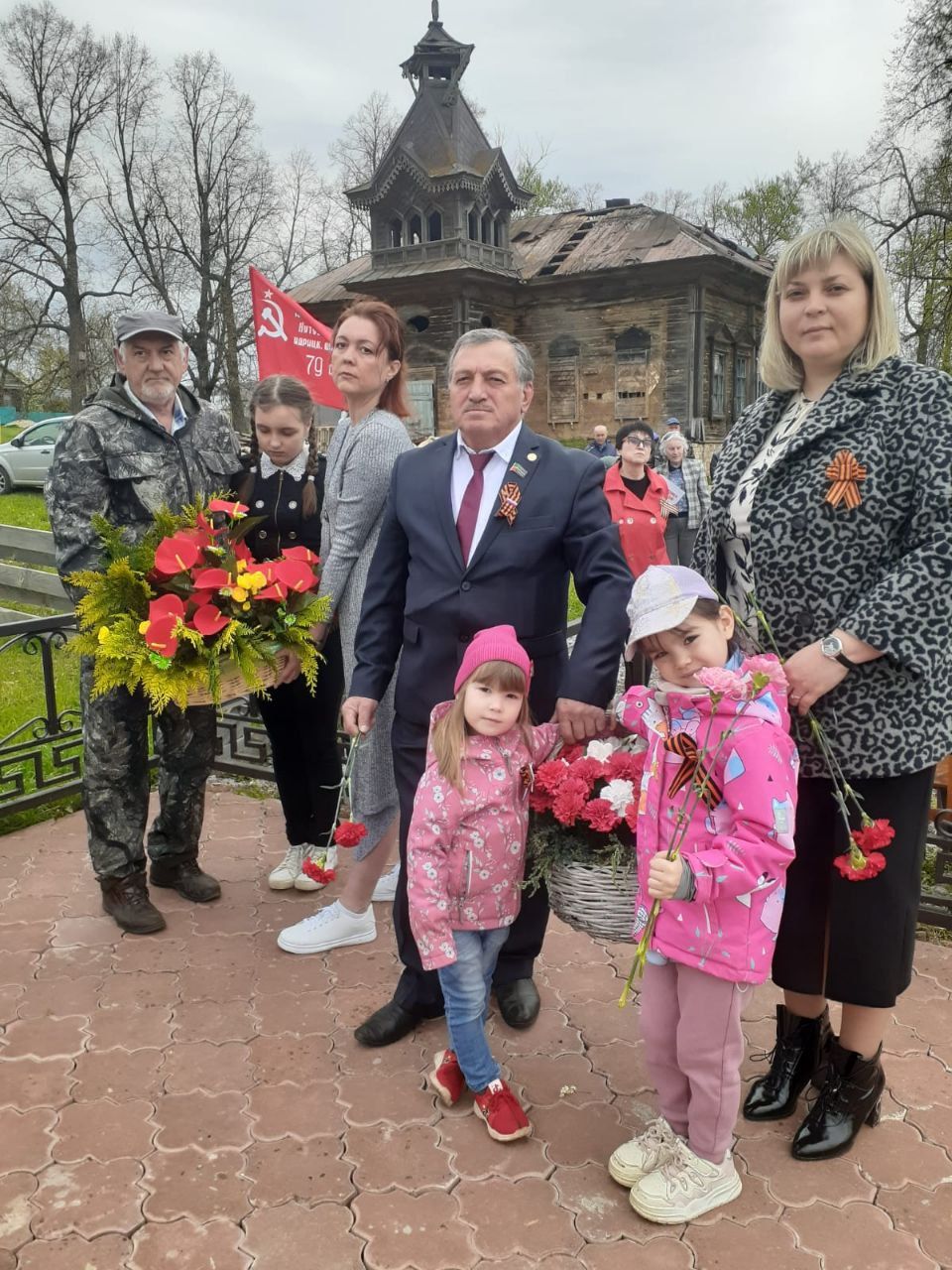Новый Кокшан почтил память героев: День Победы отметили концертом и солдатской кашей