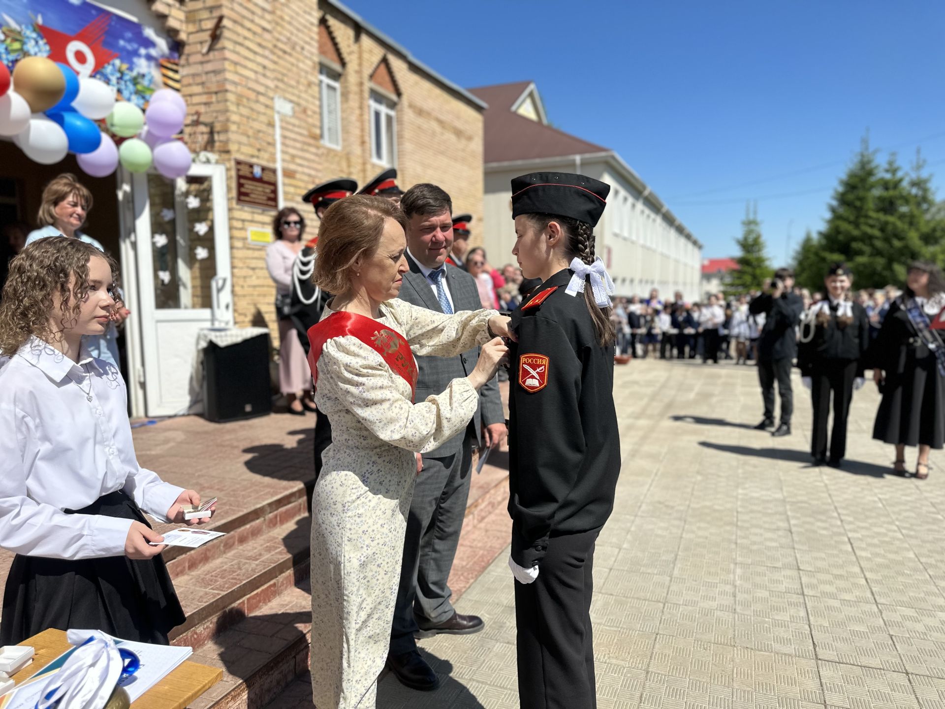 Последние звонки прозвучали во всех школах Менделеевска