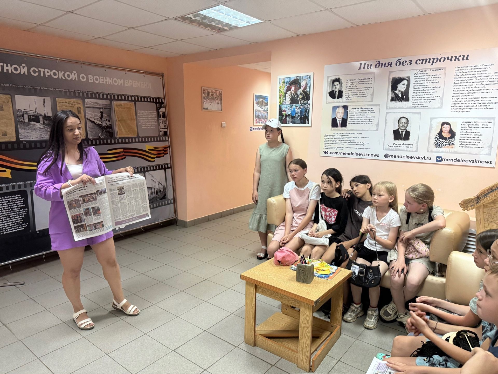 Экскурсия в мир журналистики: школьники из Монашево побывали в редакции «Менделеевских новостей»