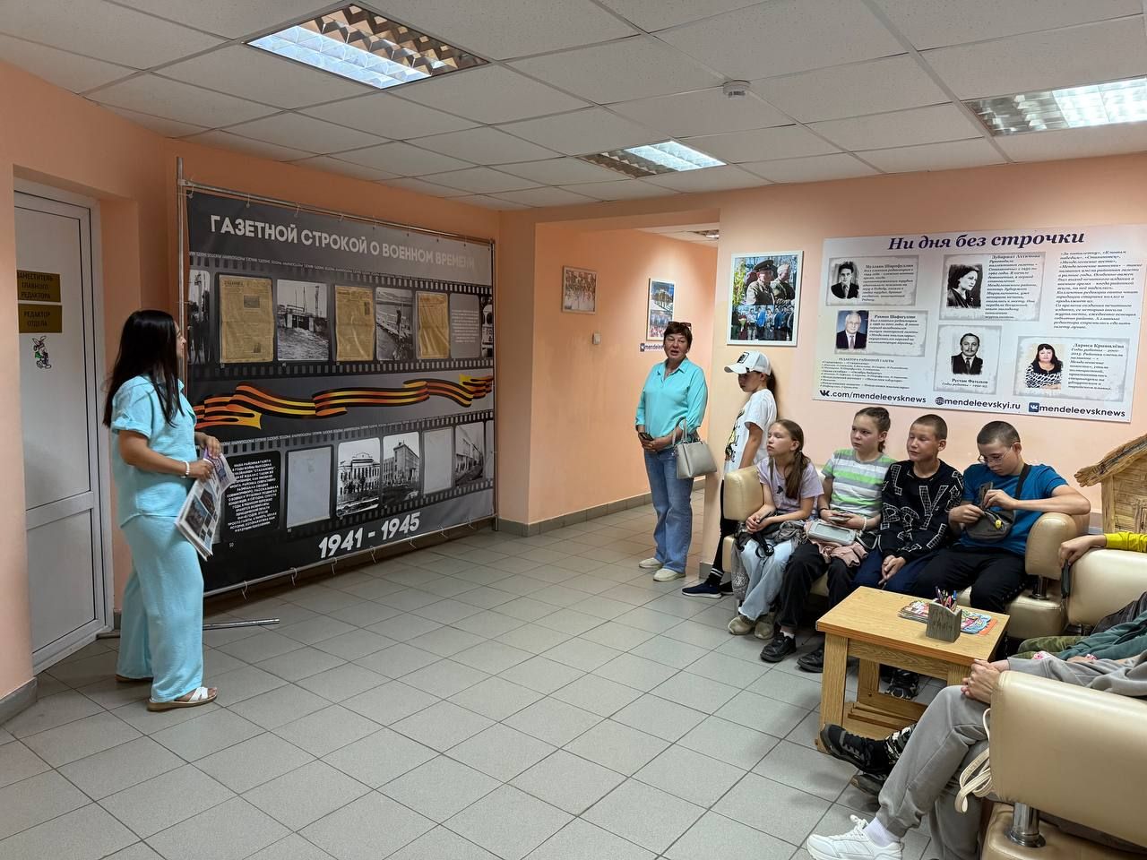 Юные журналисты пришли в гости к «Менделеевским новостям»