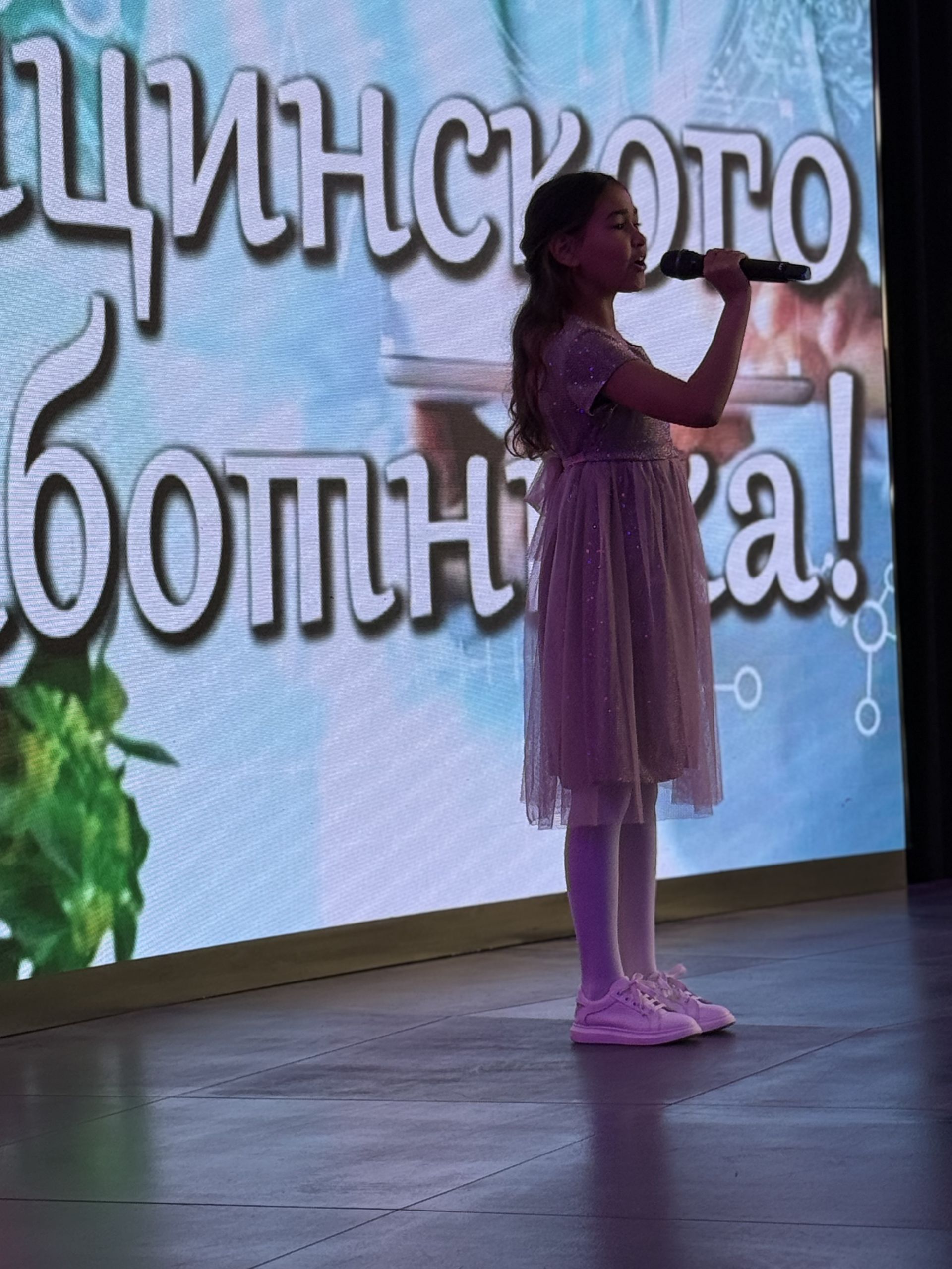 «Ангелы в белых халатах»: в Менделеевске чествовали лучших медицинских работников