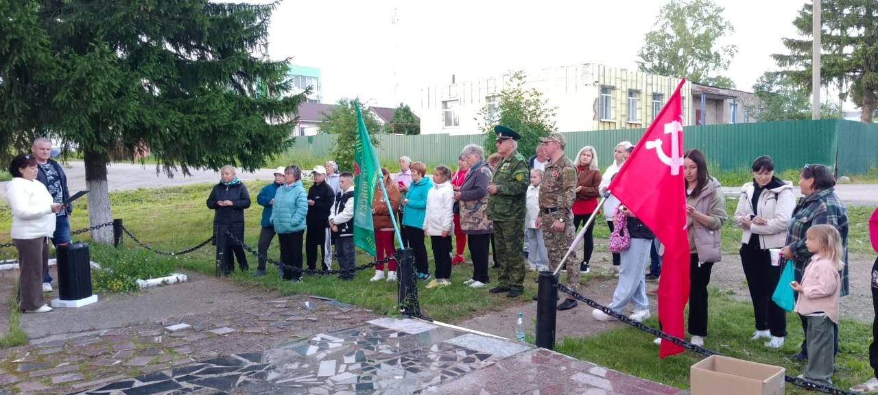 В Тихоново прошла акция «Свеча памяти» в честь Дня памяти и скорби