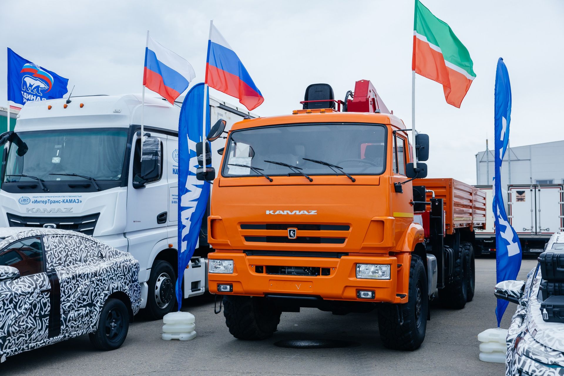 Альфия Когогина передала 90 тонн гуманитарного груза подшефным воинским частям