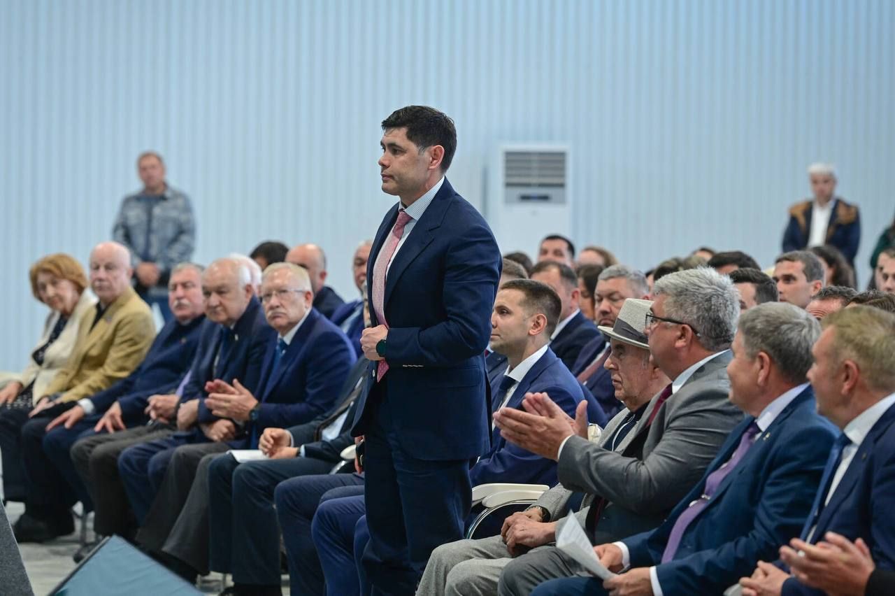 Роберт Искандаров принял участие во встрече с Раисом Татарстана в честь Дня российского предпринимательства