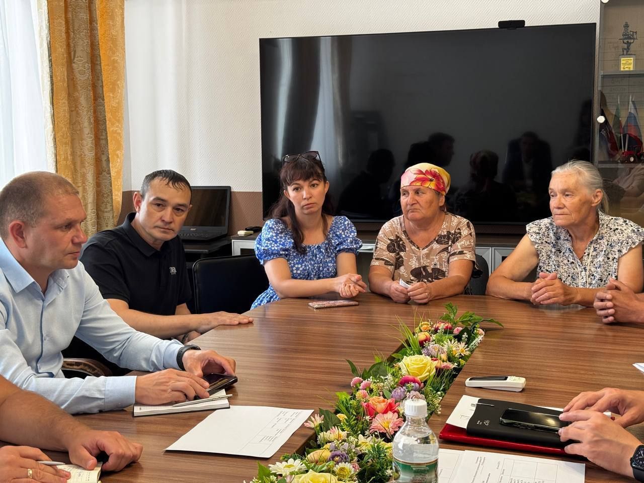 Роберт Искандаров провел традиционный личный приём граждан