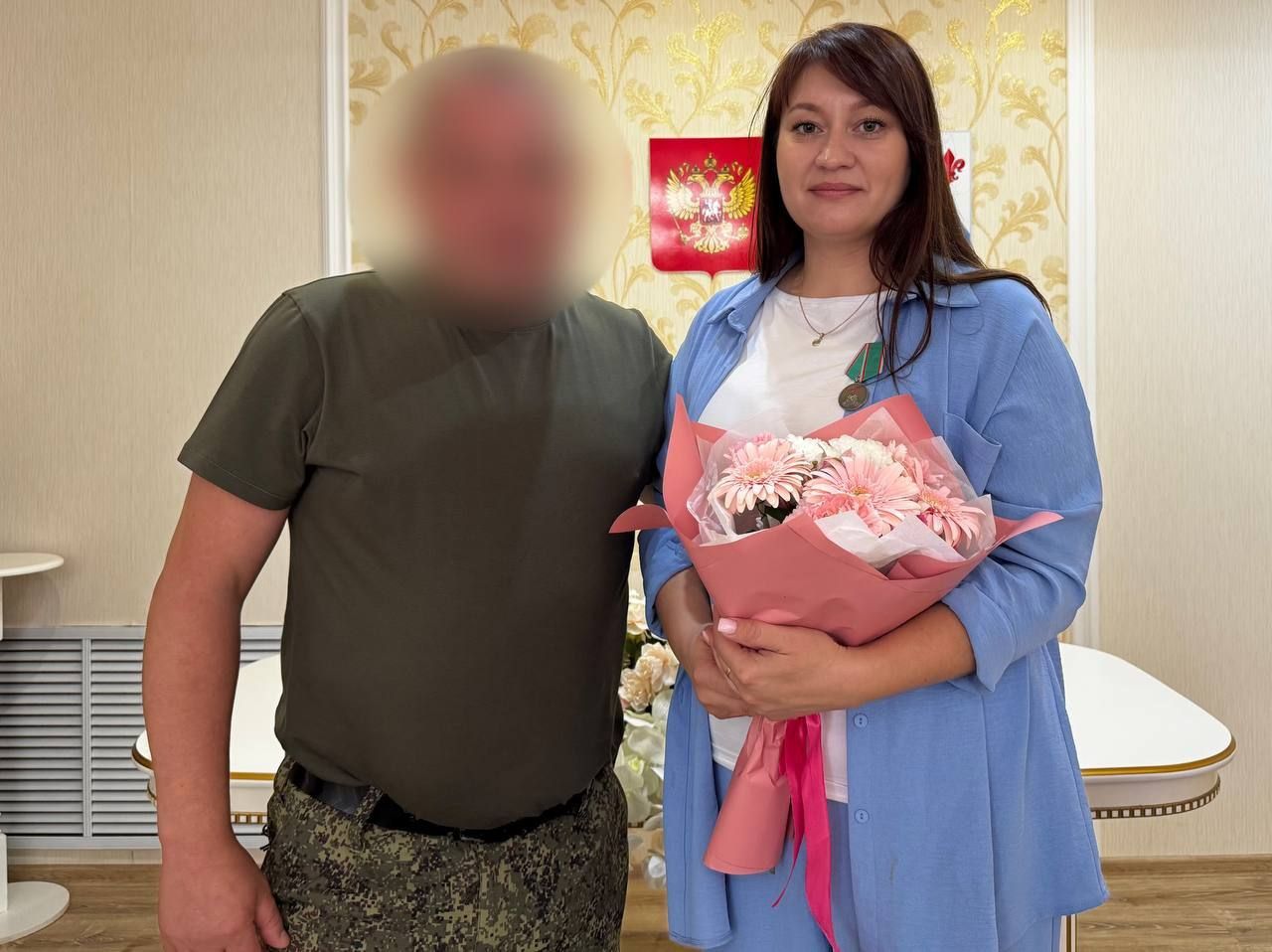Медали «За помощь фронту» вручили менделеевским волонтёрам