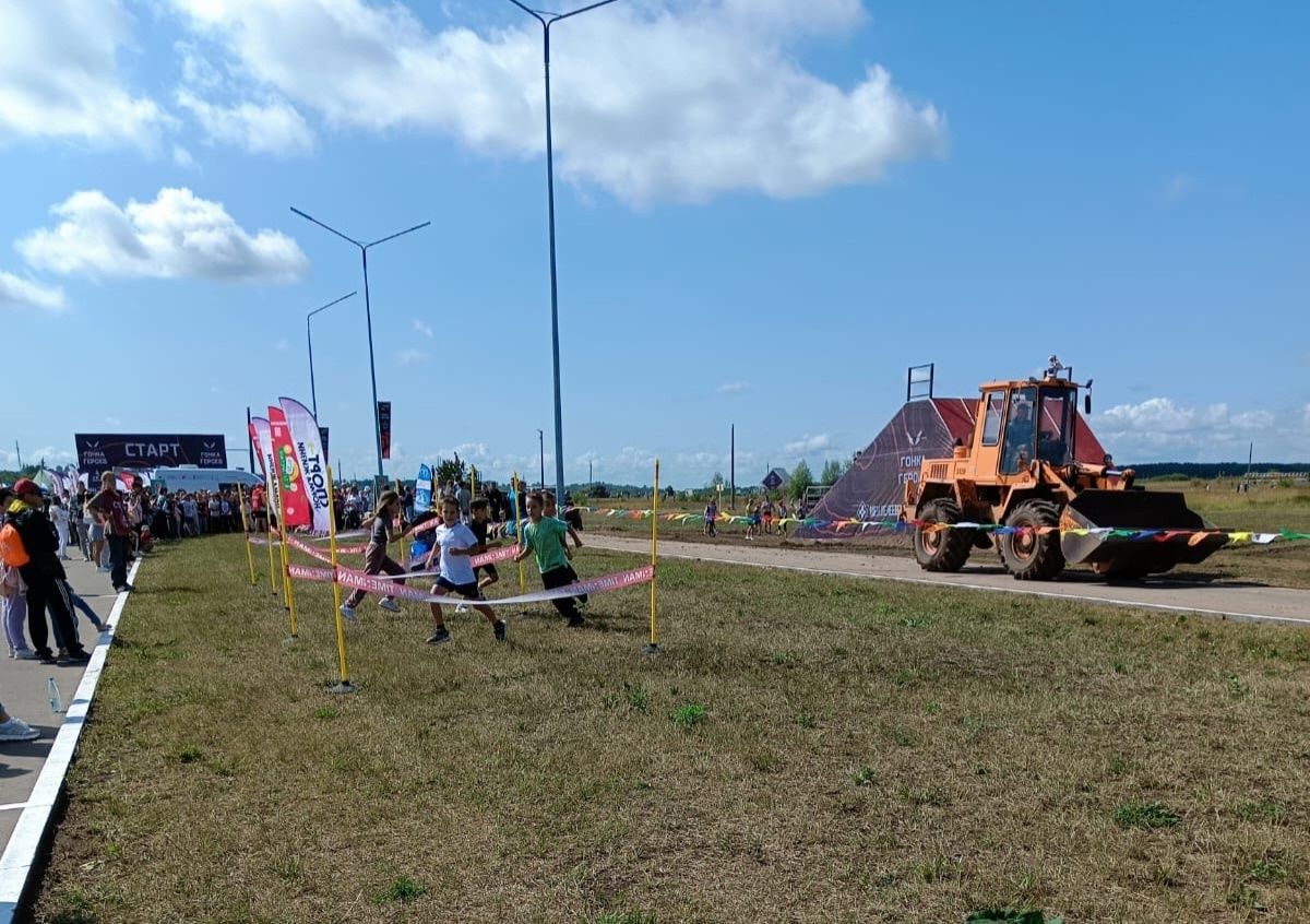 В день «Гонки Героев» в Менделеевске прошёл детский забег