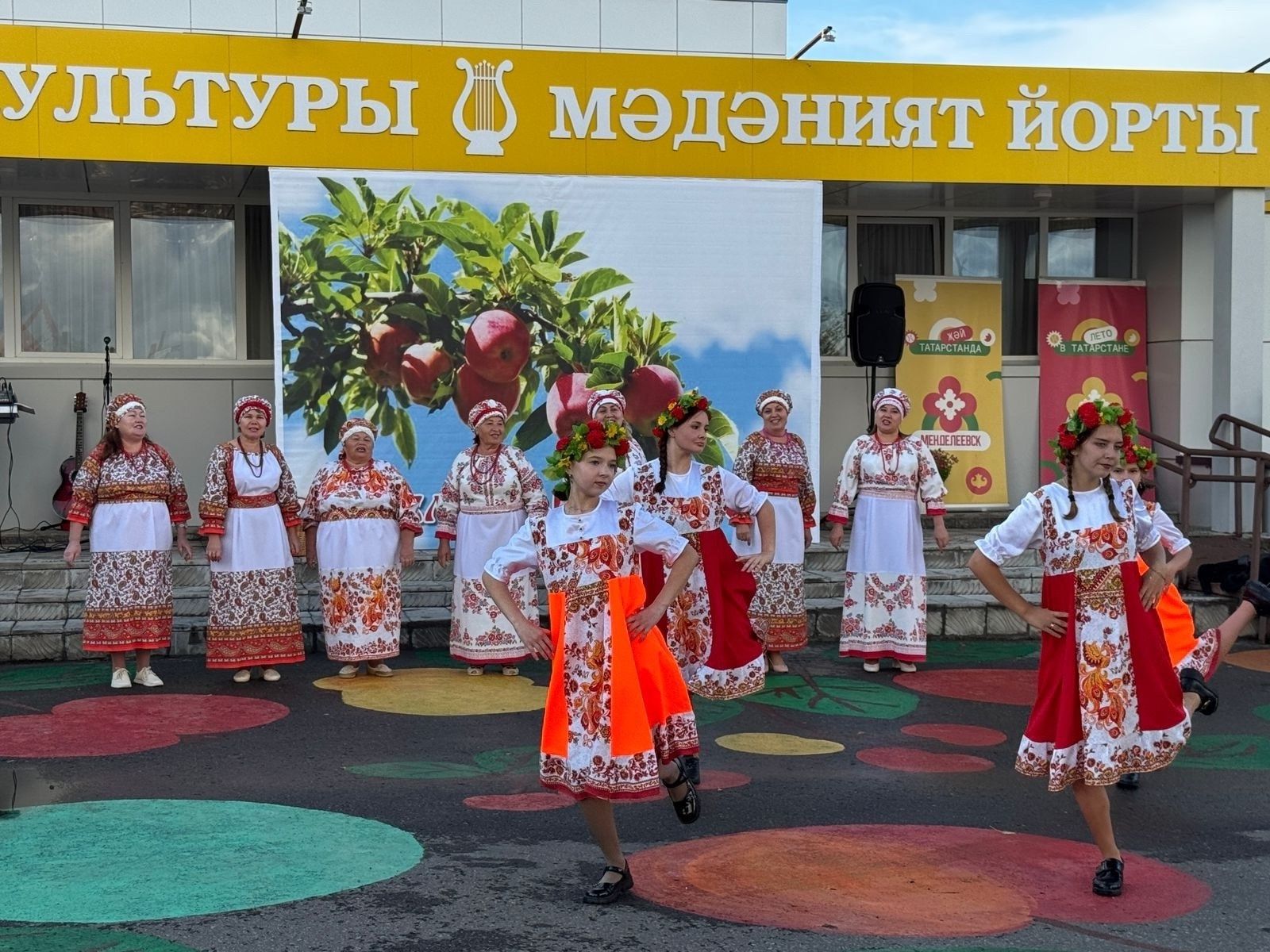 Яблочный Спас в Татарских Челнах: праздник объединил поколения