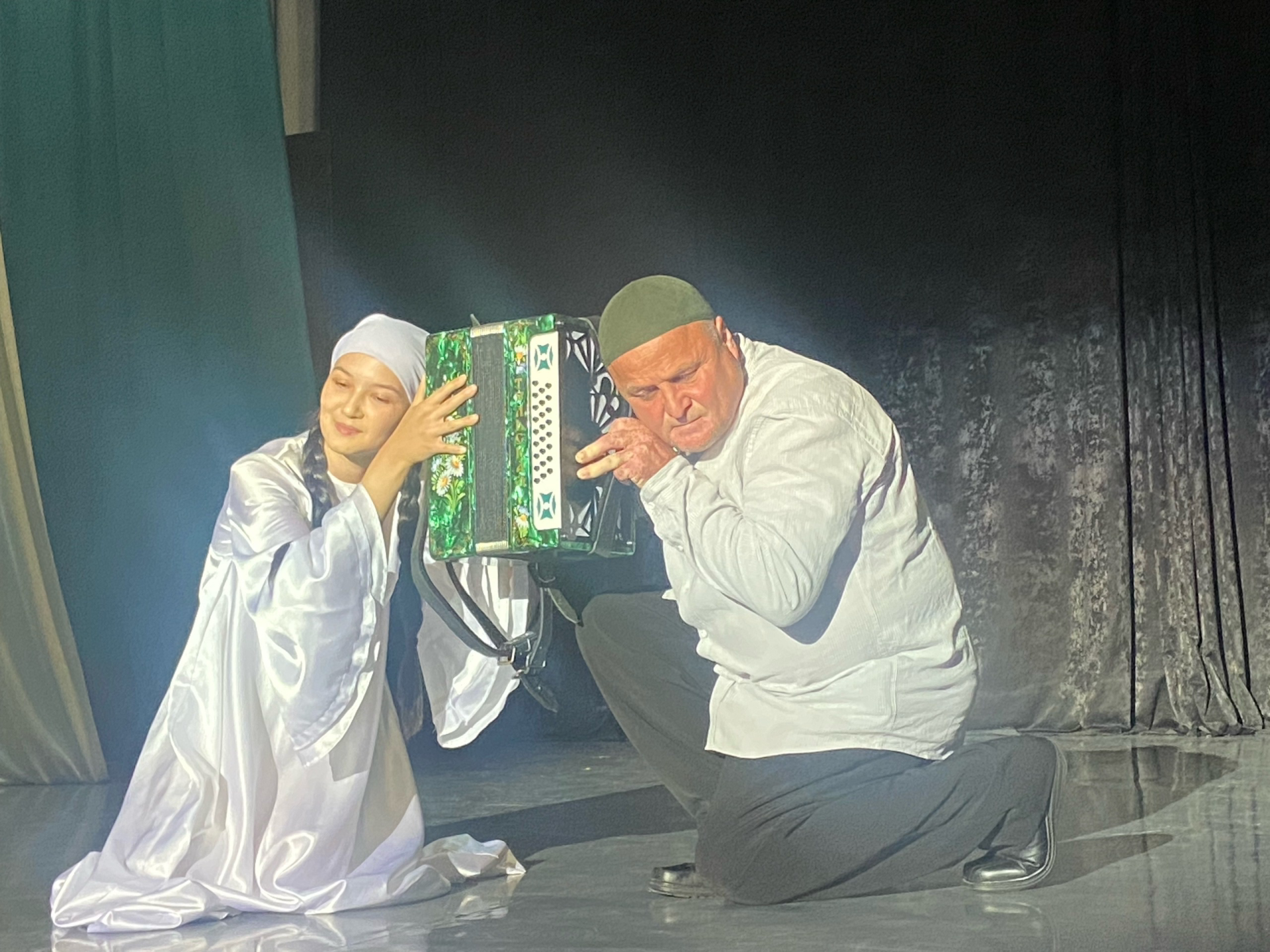 Народный театр «Дөрешкәй» Тойгузинского клуба представил спектакль