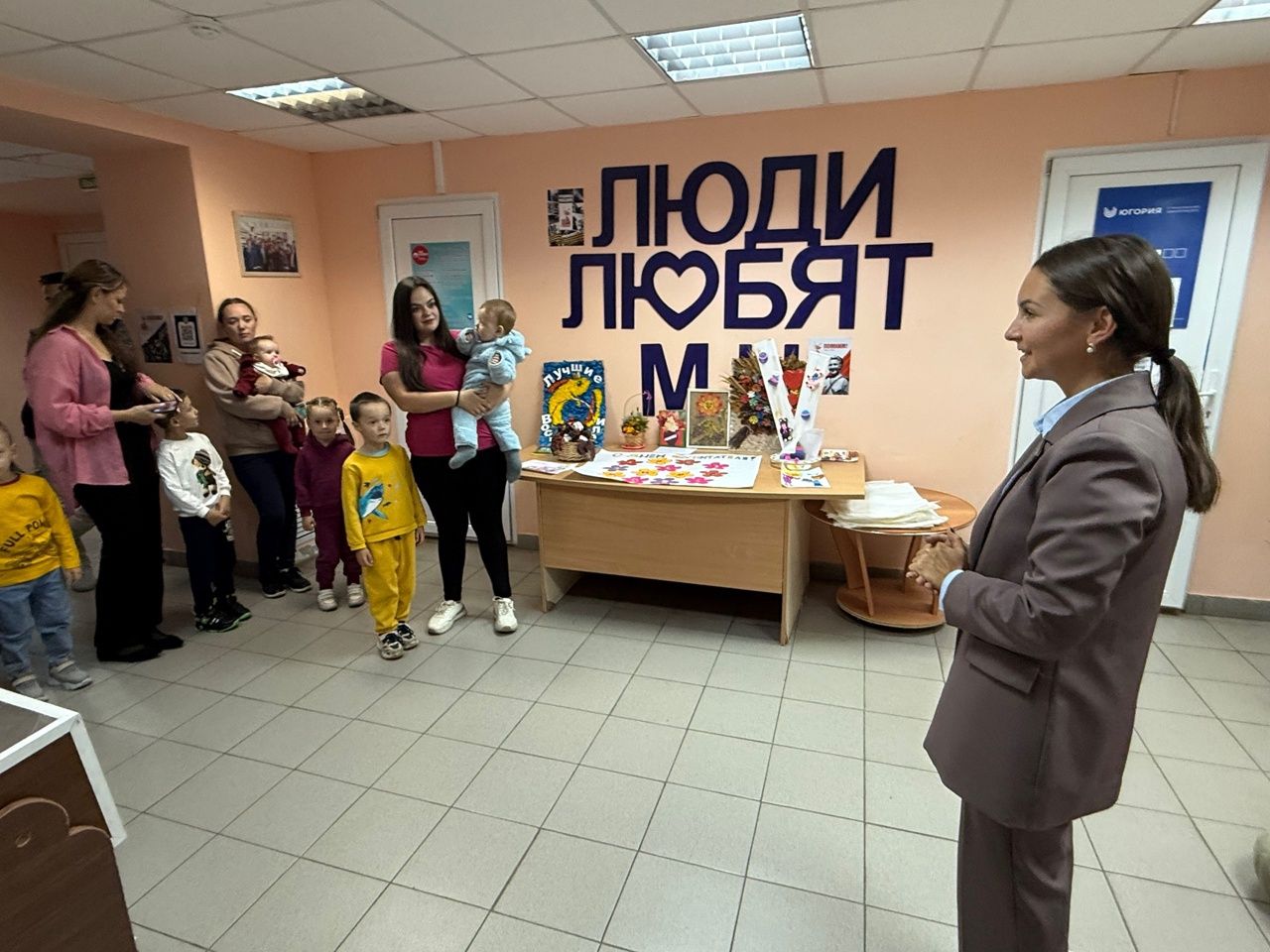«С любовью к воспитателю»: в «Менделеевских новостях» наградили победителей творческого конкурса