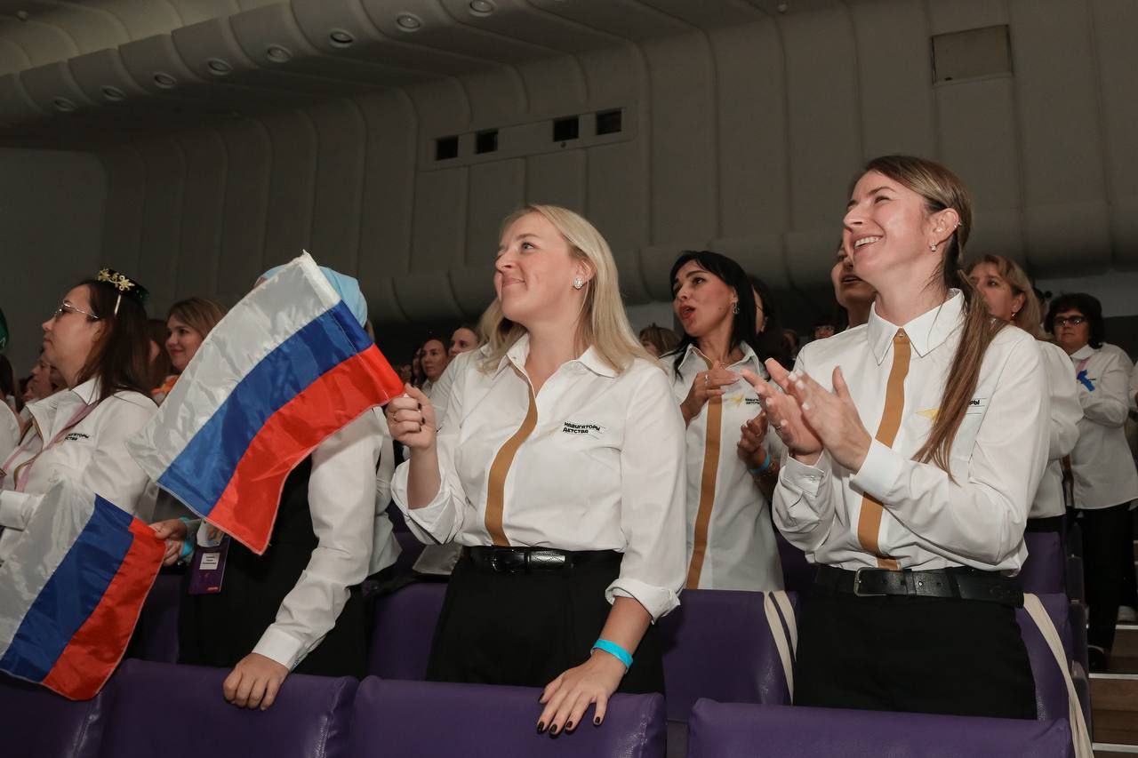 Советники по воспитанию из Менделеевского района повысили квалификацию в Самаре