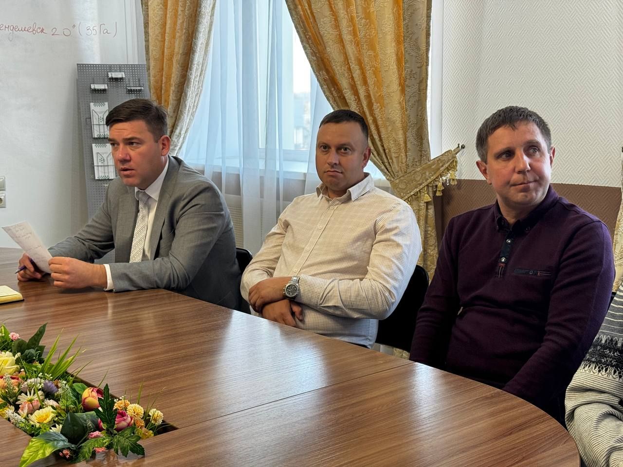 Роберт Искандаров обсудил модернизацию систем ЖКХ в Менделеевском районе
