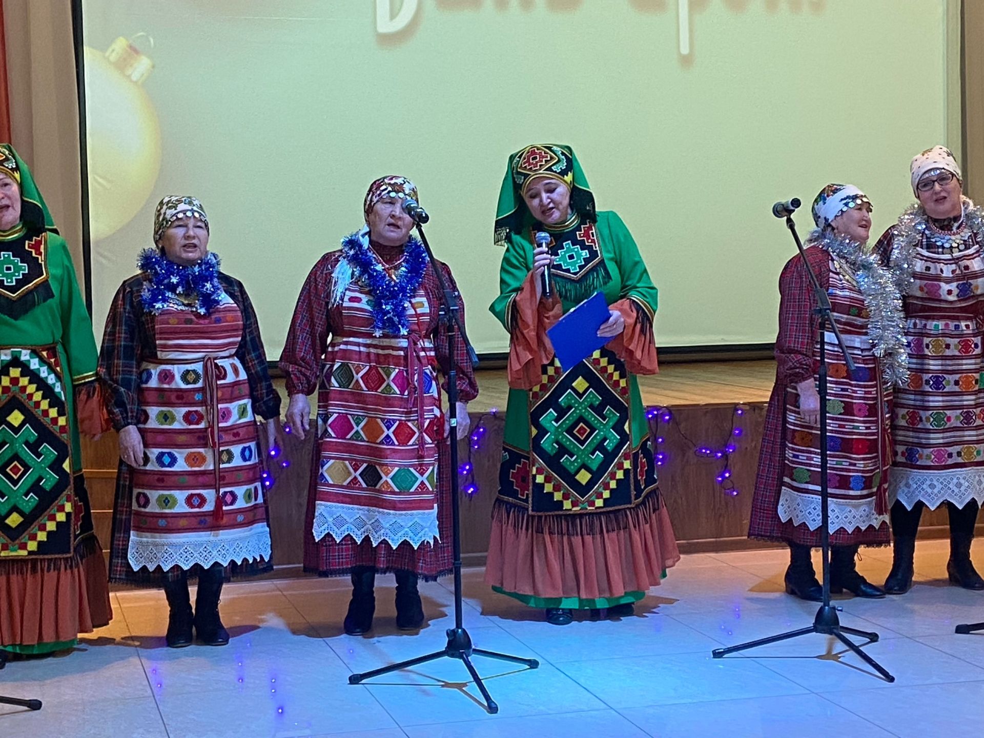 Национальная ёлка в Менделеевске прошла весело, позитивно, креативно