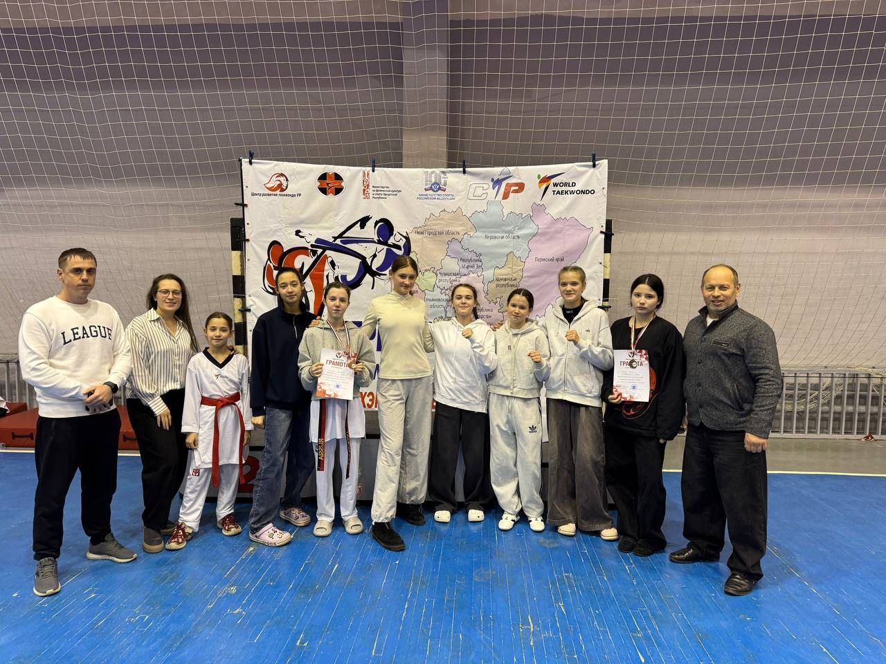 Юные спортсменки из Менделеевска завоевали награды на чемпионате по боевым искусствам в Ижевске