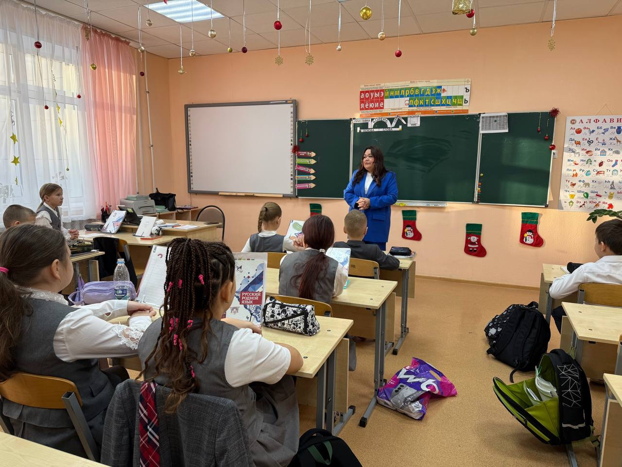 Зимние опасности для пешеходов: как избежать травм и ДТП в гололёд и снегопад
