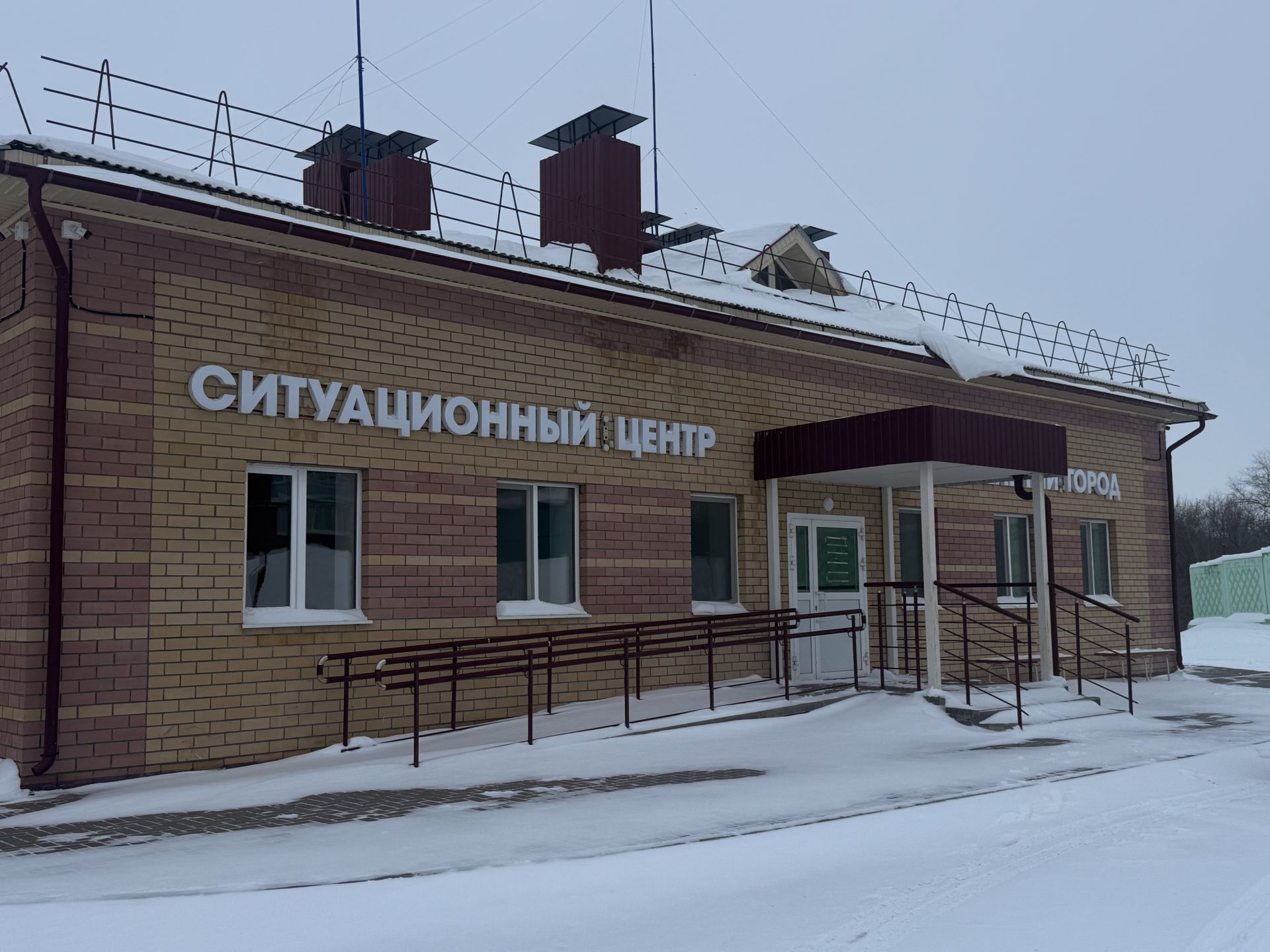 Куда звонить в чрезвычайной ситуации: ЕДДС Менделеевского района — круглосуточный центр помощи