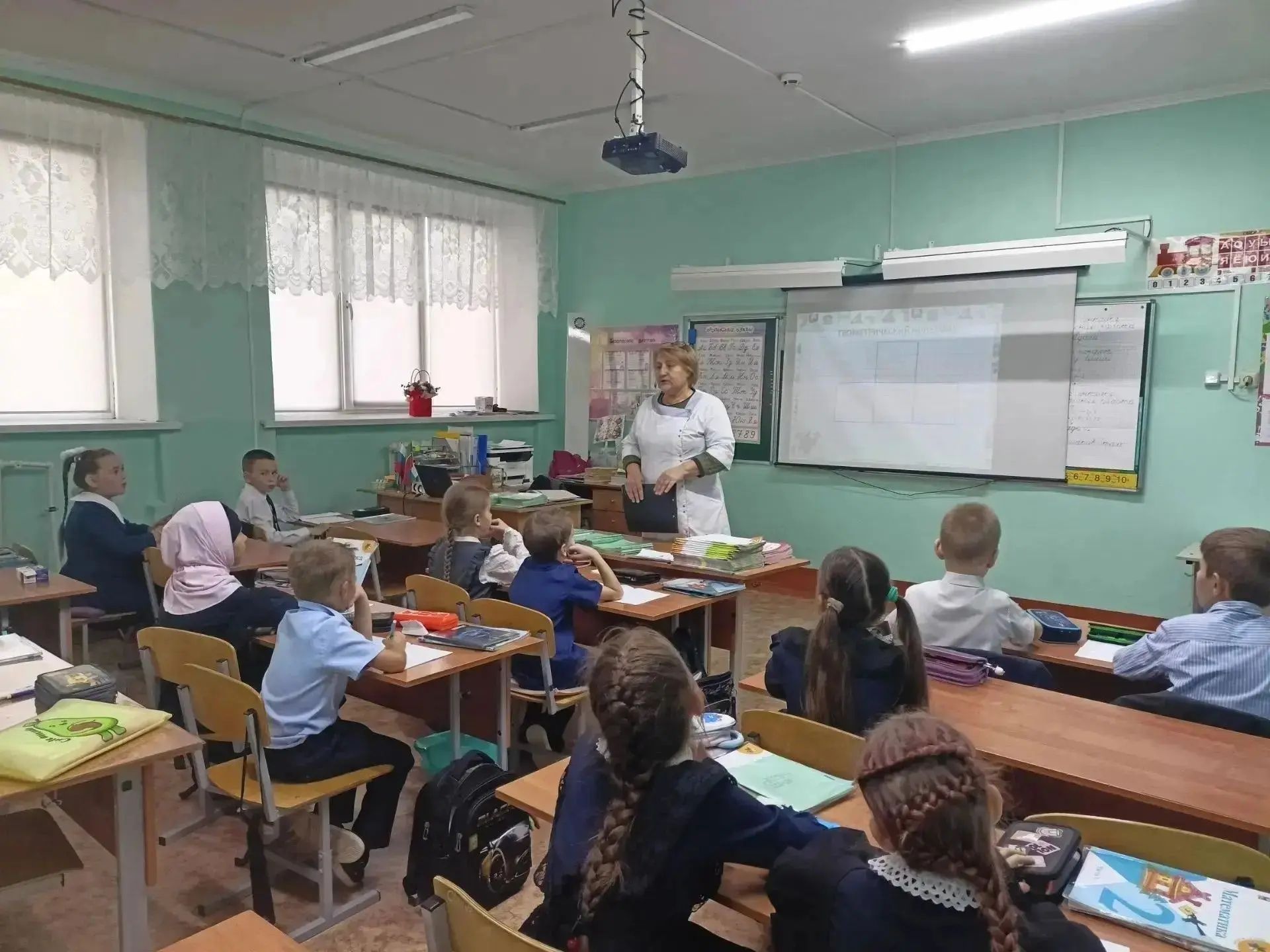 В школах Менделеевска прошли уроки здоровья по профилактике гриппа