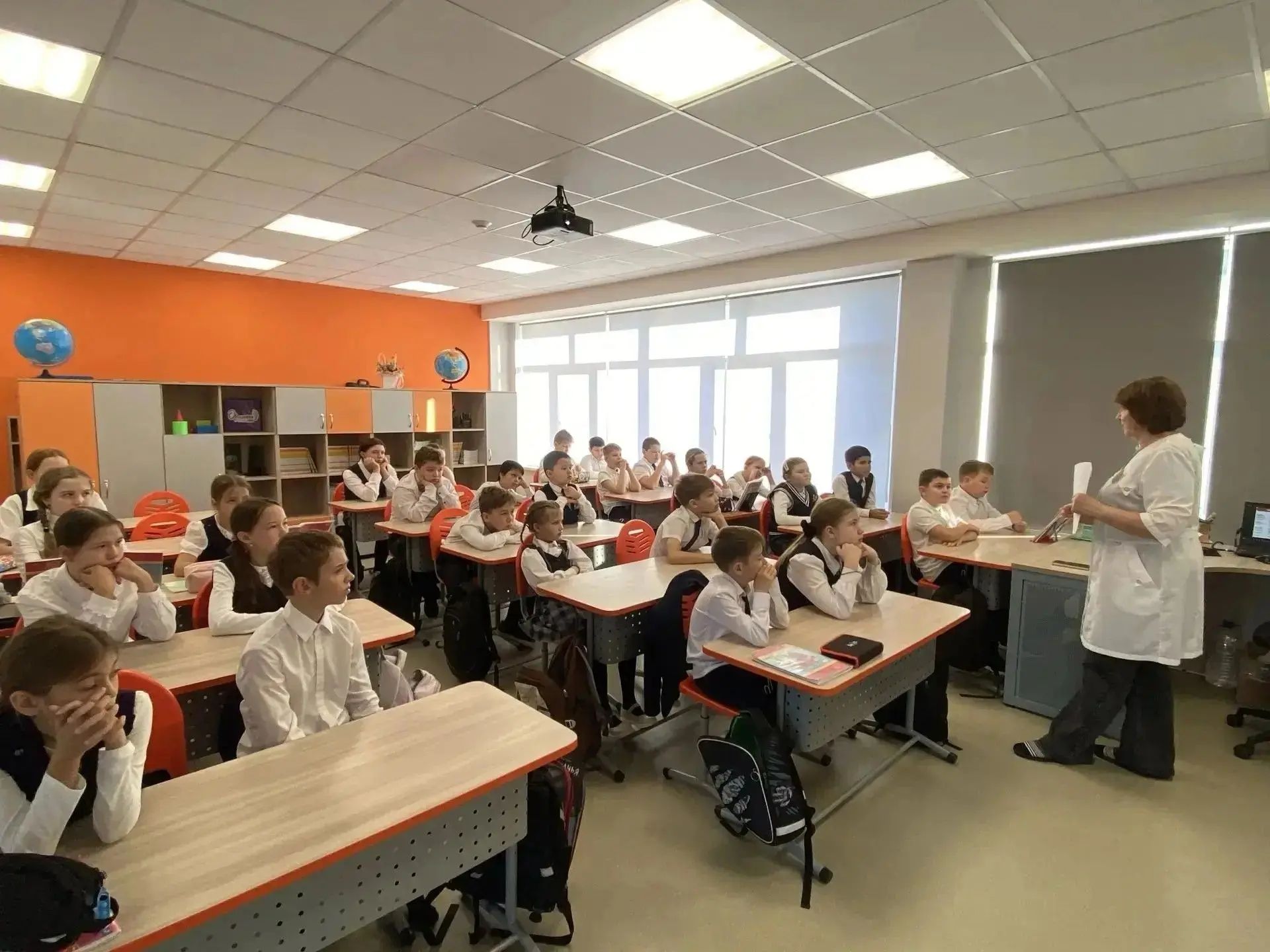 В школах Менделеевска прошли уроки здоровья по профилактике гриппа
