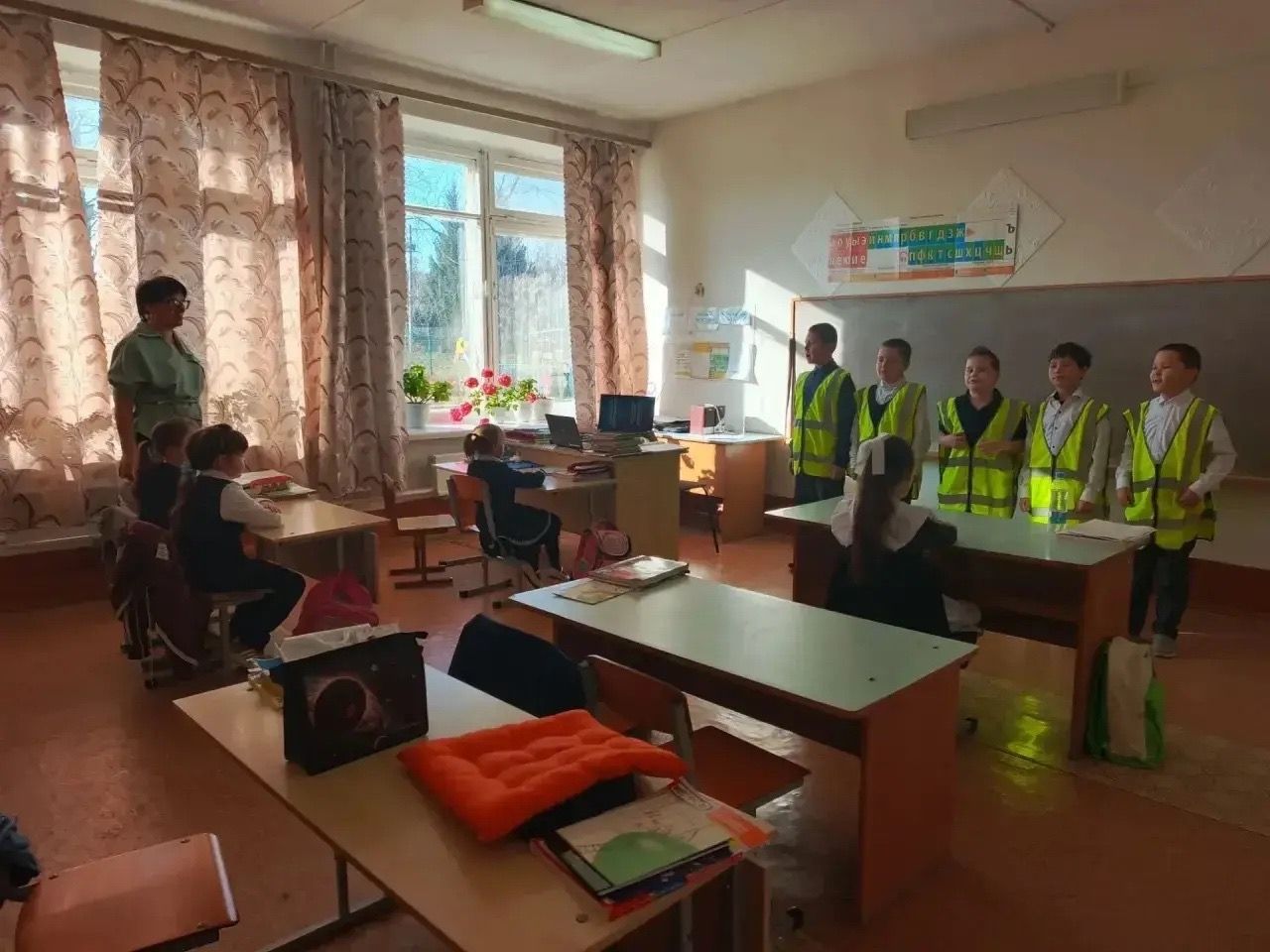 В Камаевской школе перед каникулами провели урок по правилам дорожного движения