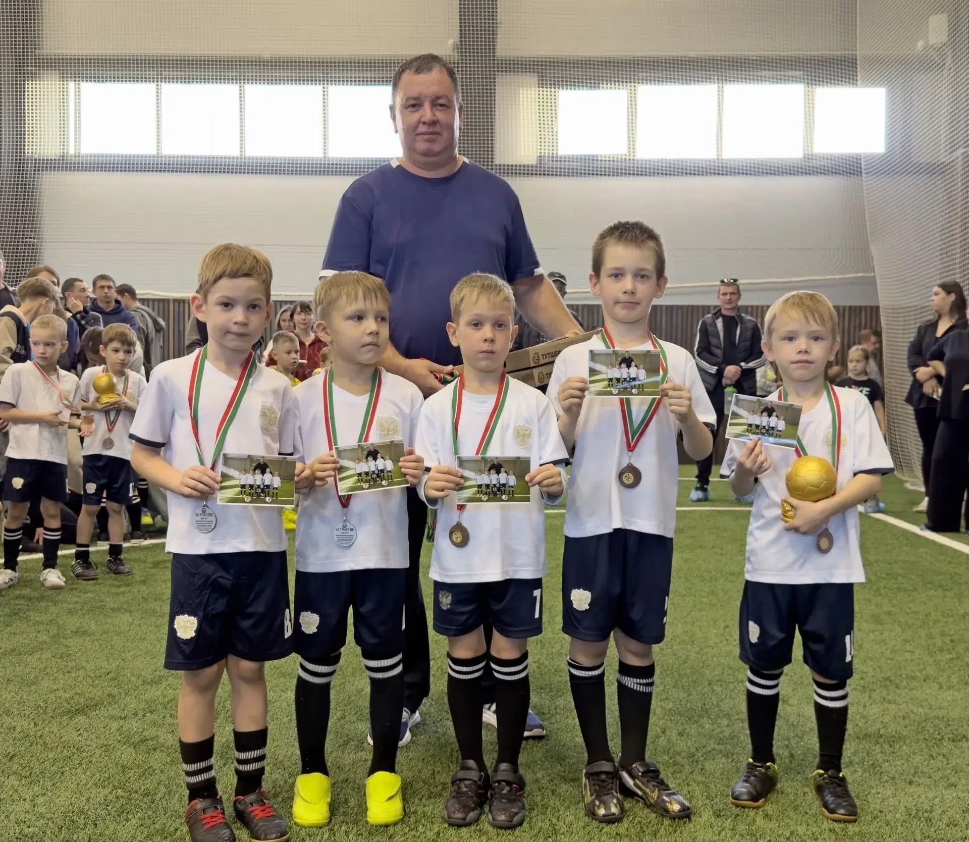 Юные футболисты Менделеевска завоевали медали турнира «ФДК CUP»