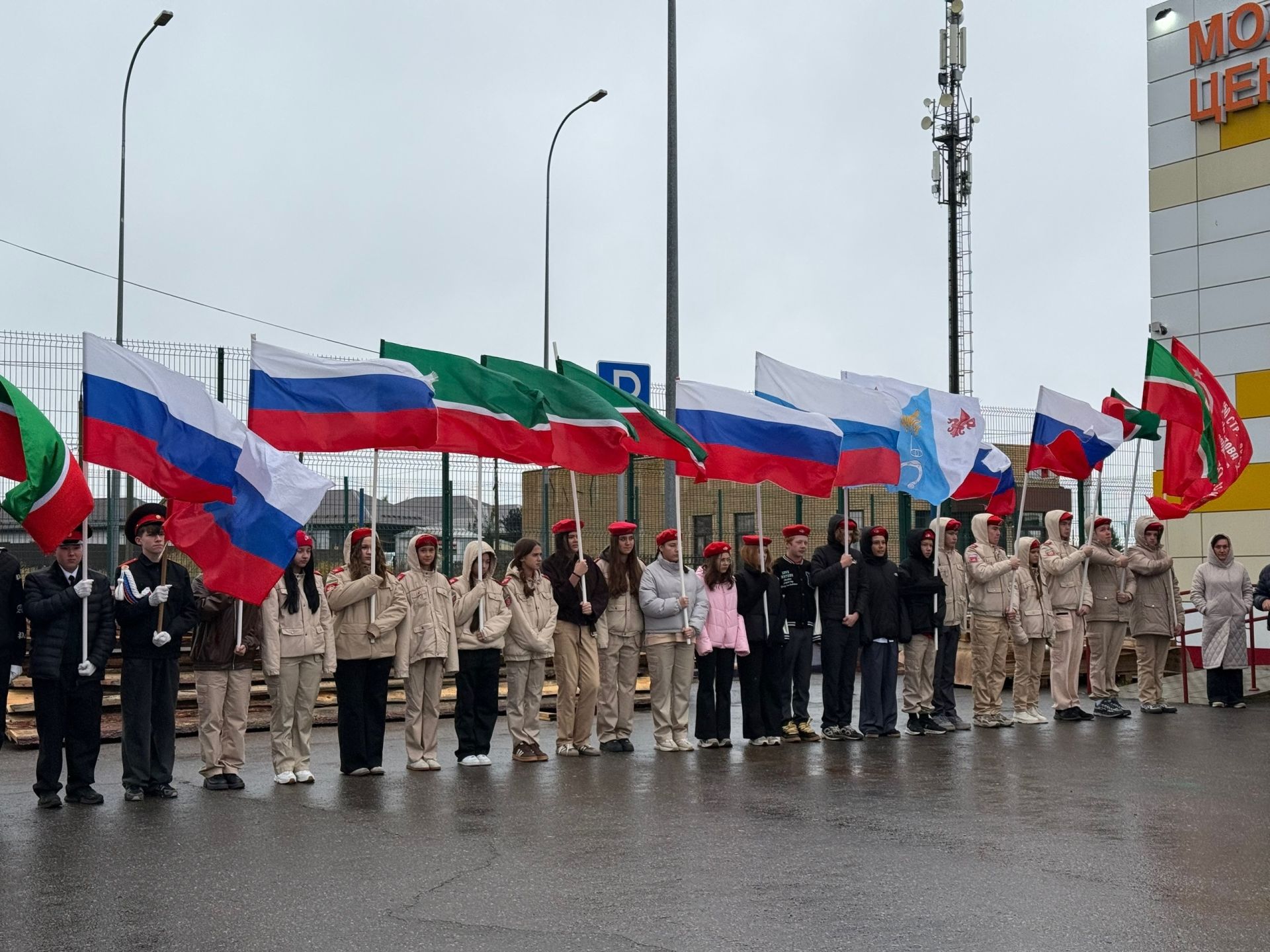 Из Менделеевска отправился очередной гуманитарный груз в зону СВО