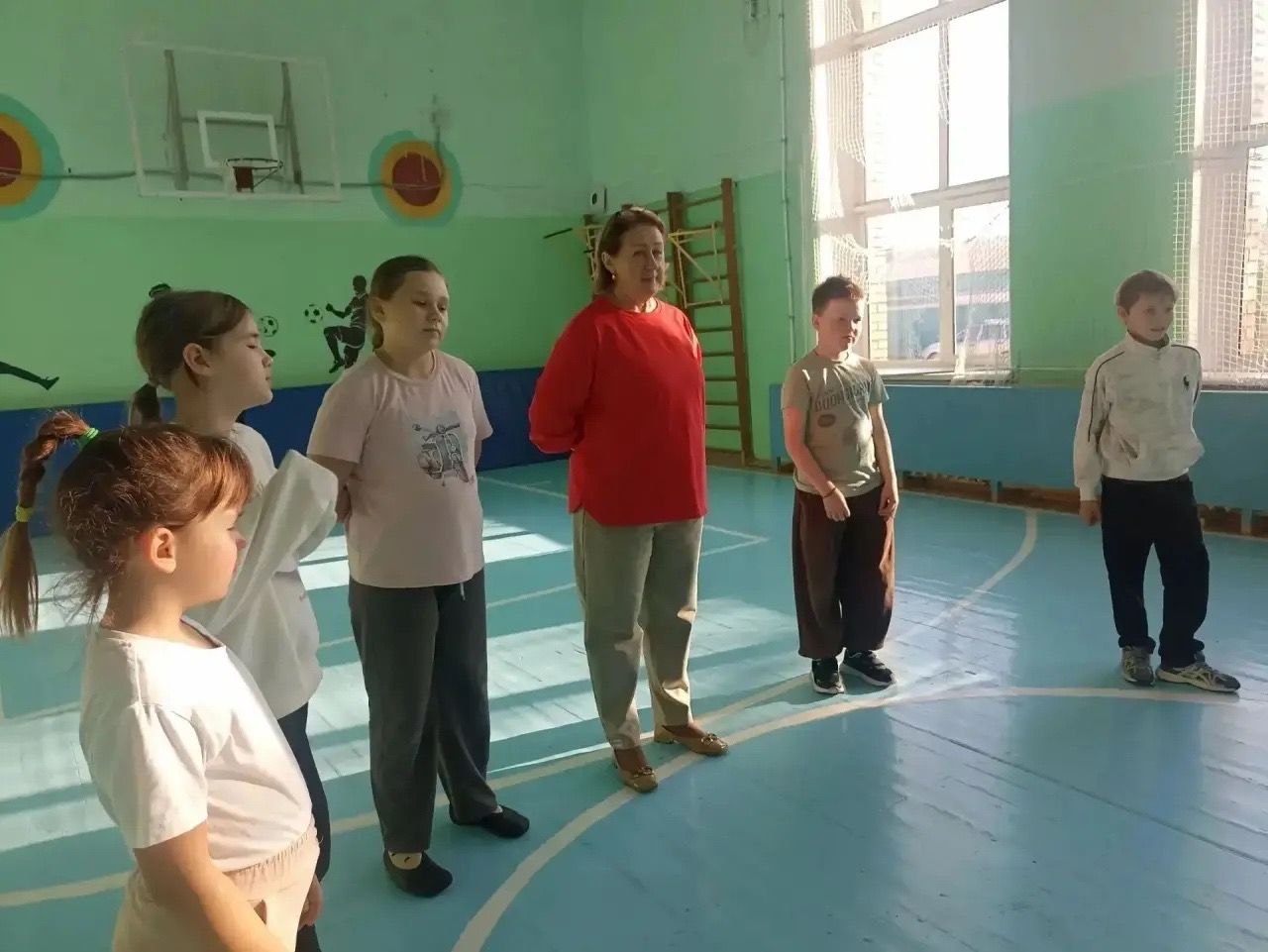 В школе №4 Менделеевска начал работу лагерь «Осенний калейдоскоп»