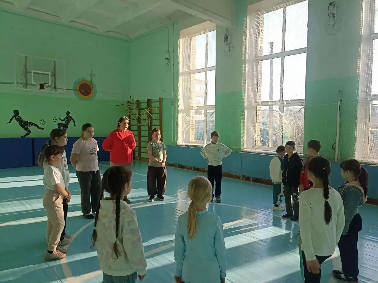 В школе №4 Менделеевска начал работу лагерь «Осенний калейдоскоп»