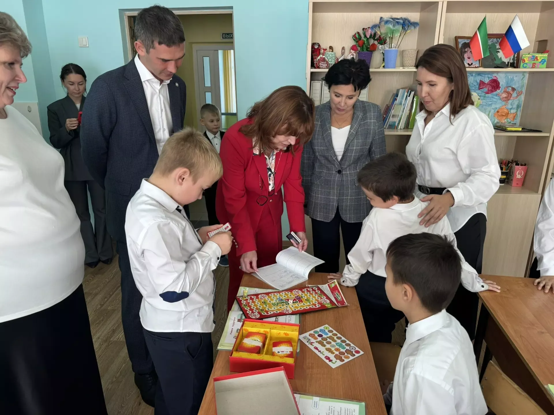 Светлана Захарова оценила работу учреждений Менделеевского района
