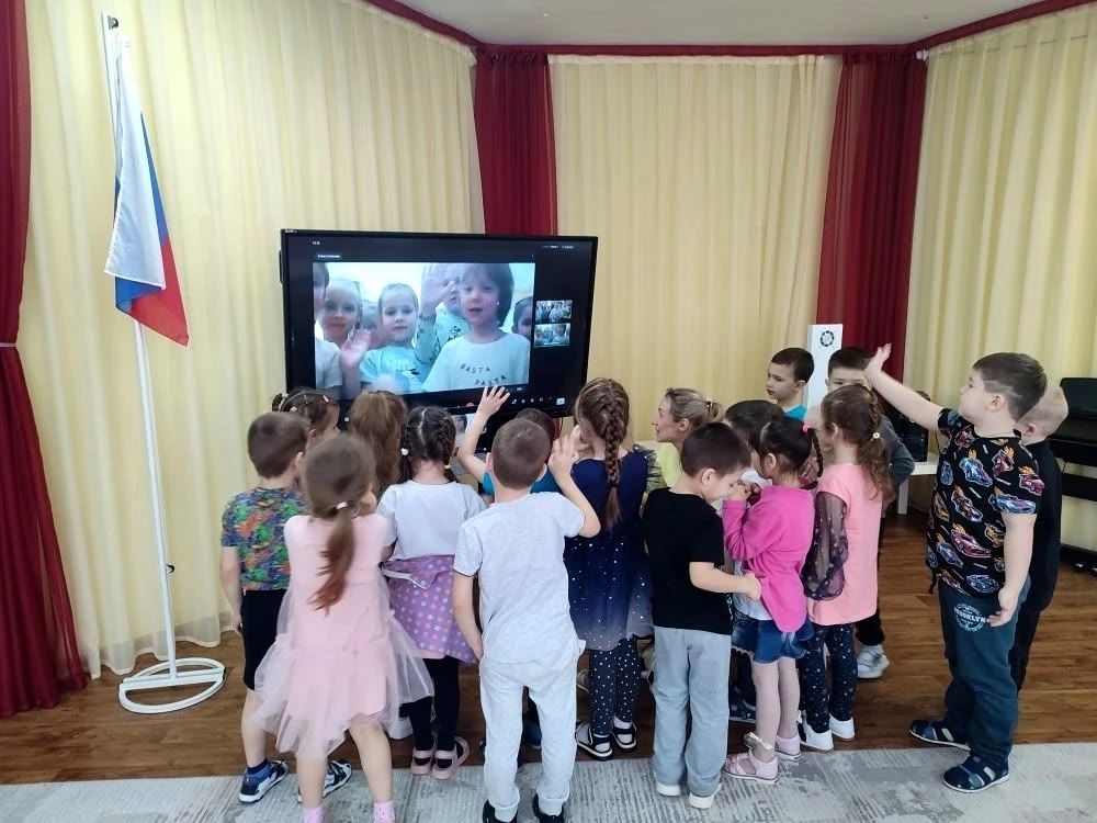 Дошколята из Менделеевска провели телемост с детьми Белгорода