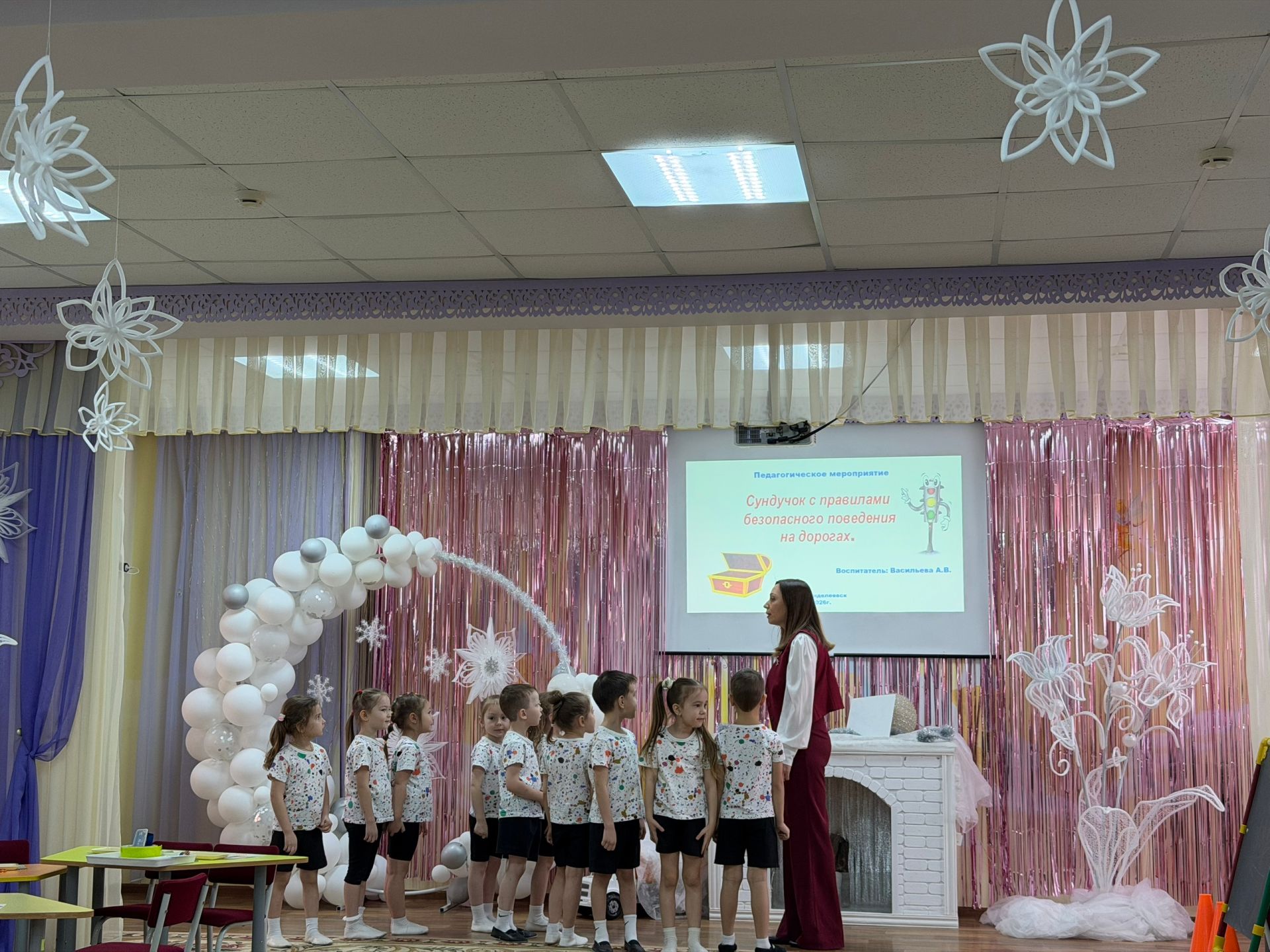 В Менделеевском районе стартовал конкурс «Зелёный огонёк»: воспитатели проводят открытые занятия по ПДД