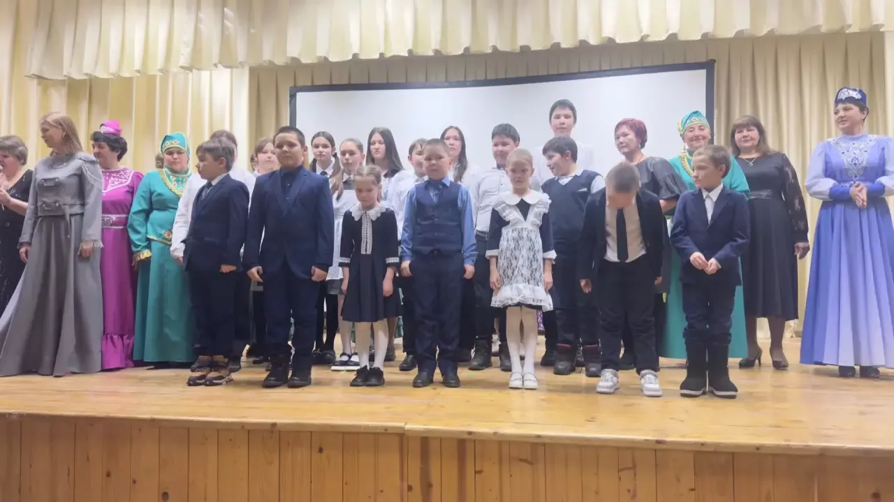 В Камаевском сельском доме культуры почтили память легендарной артистки Вафиры Гиззатуллиной