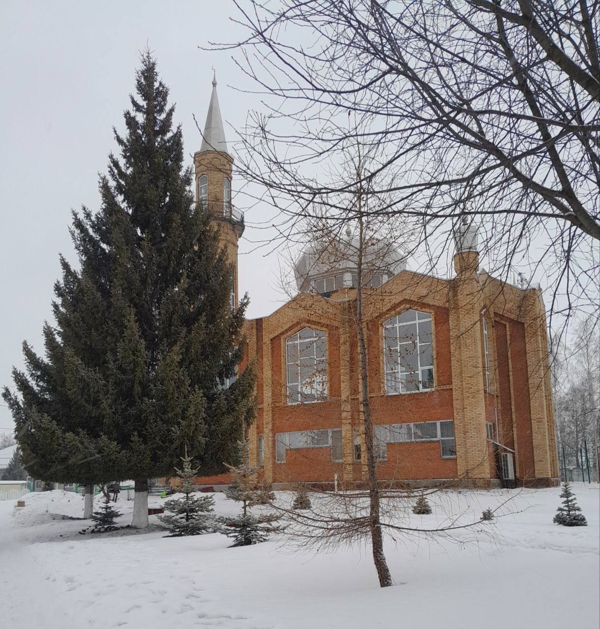 Роберт Искандаров поздравил мусульман Менделеевского района с началом Рамадана