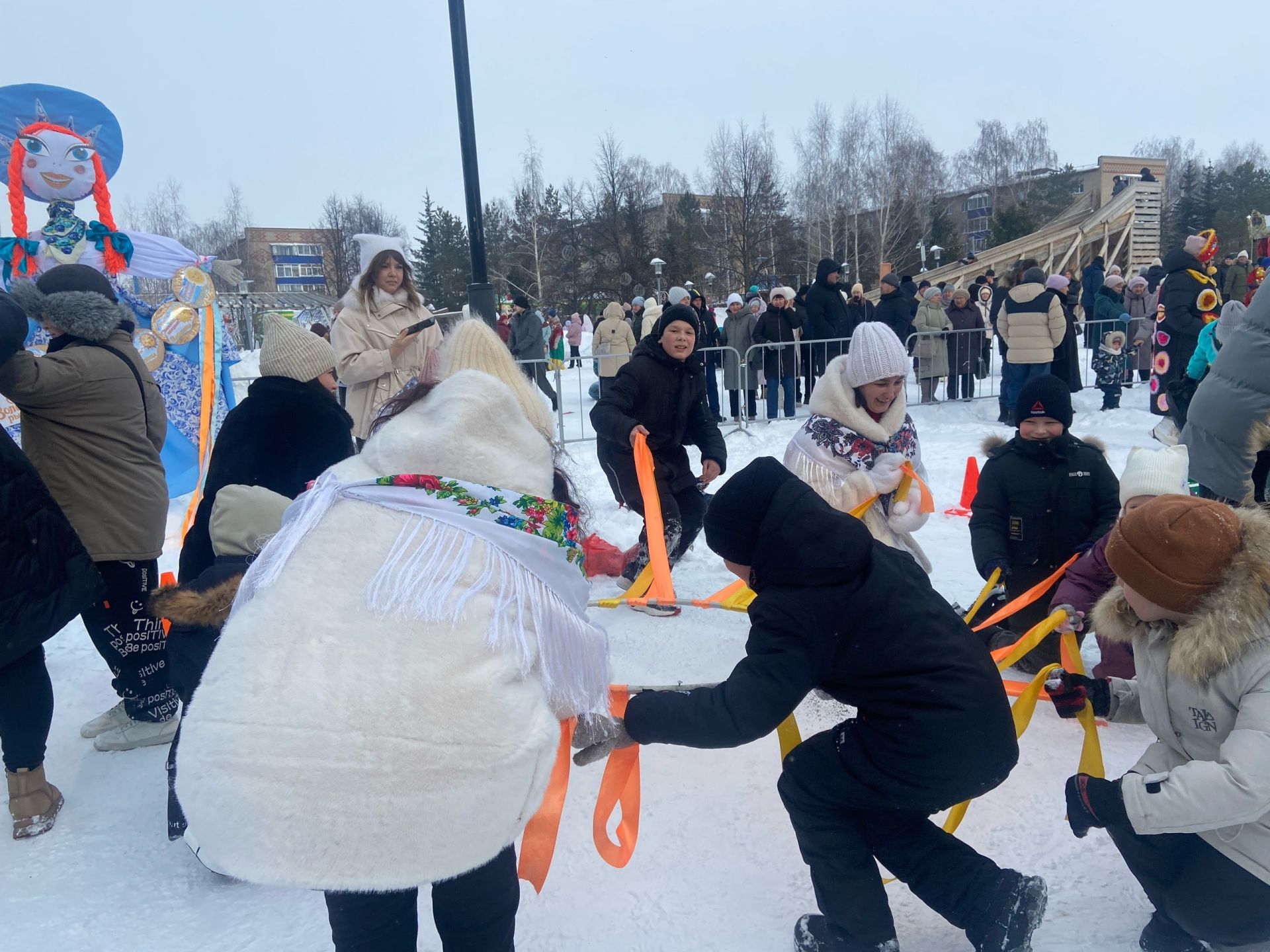 В Менделеевске отпраздновали Масленицу