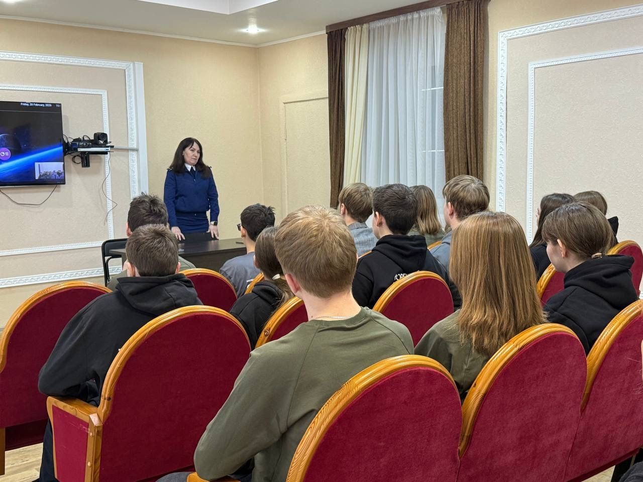 «Диалог с прокурором: активисты центра «Форпост» узнали, каково это — стоять на страже закона»