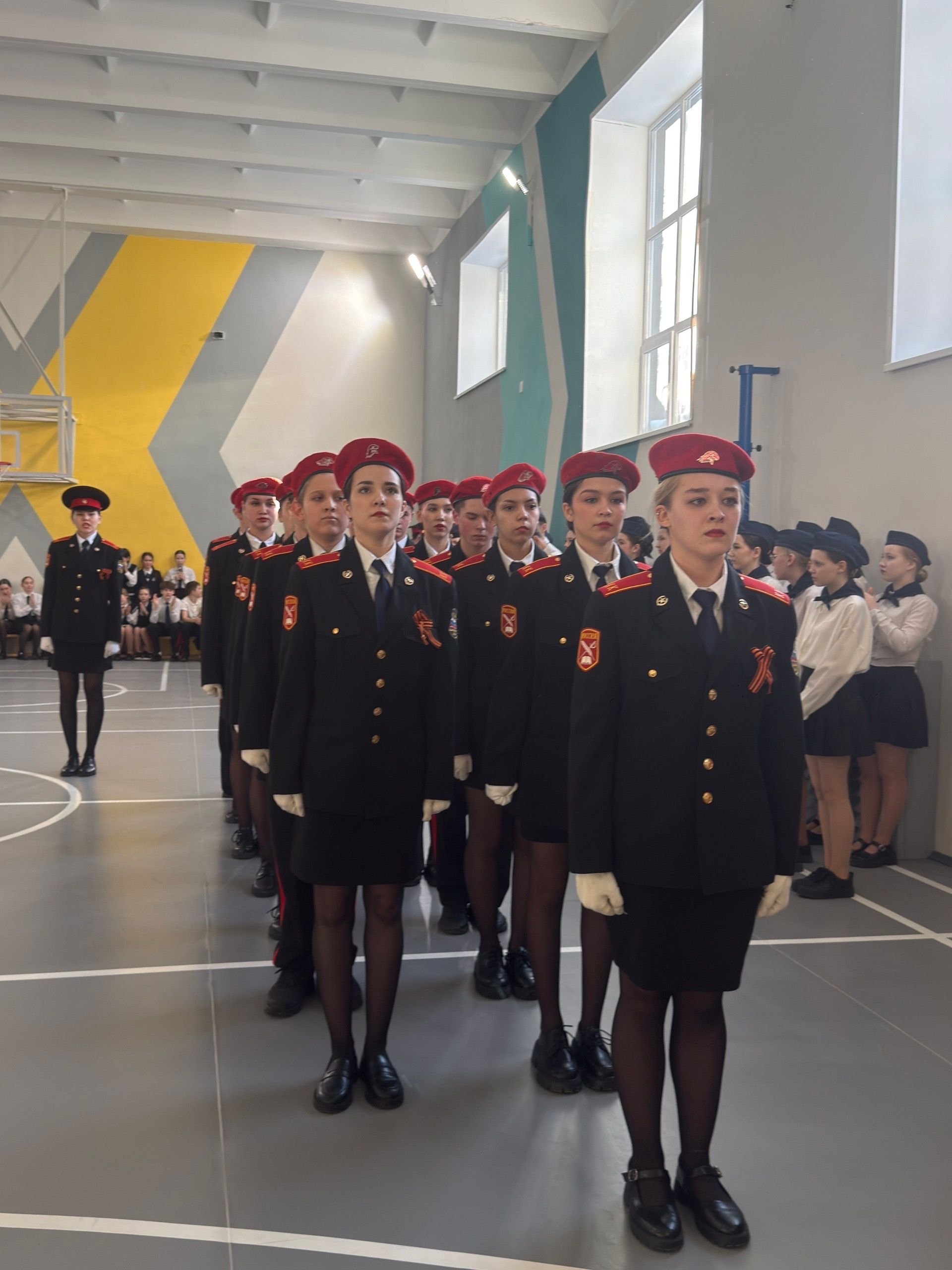 В Менделеевске проведён районный конкурс «Смотр строя и песни» среди учащихся средних и старших классов