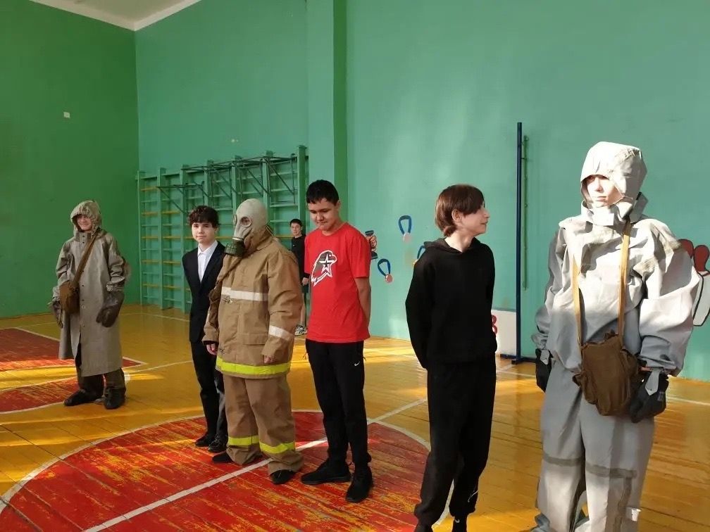 В школе №2 Менделеевска прошел школьный этап военно-патриотической игры «Зарница 2.0»