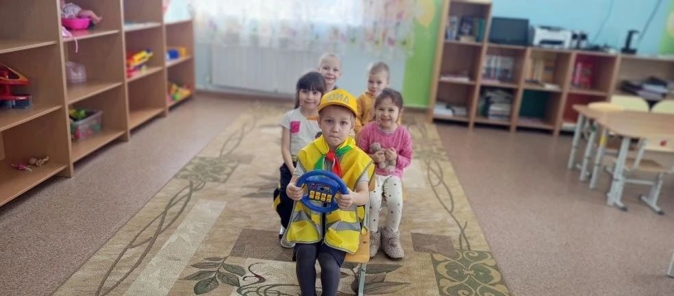 В Брюшлинской школе прошло занятие по правилам дорожного движения