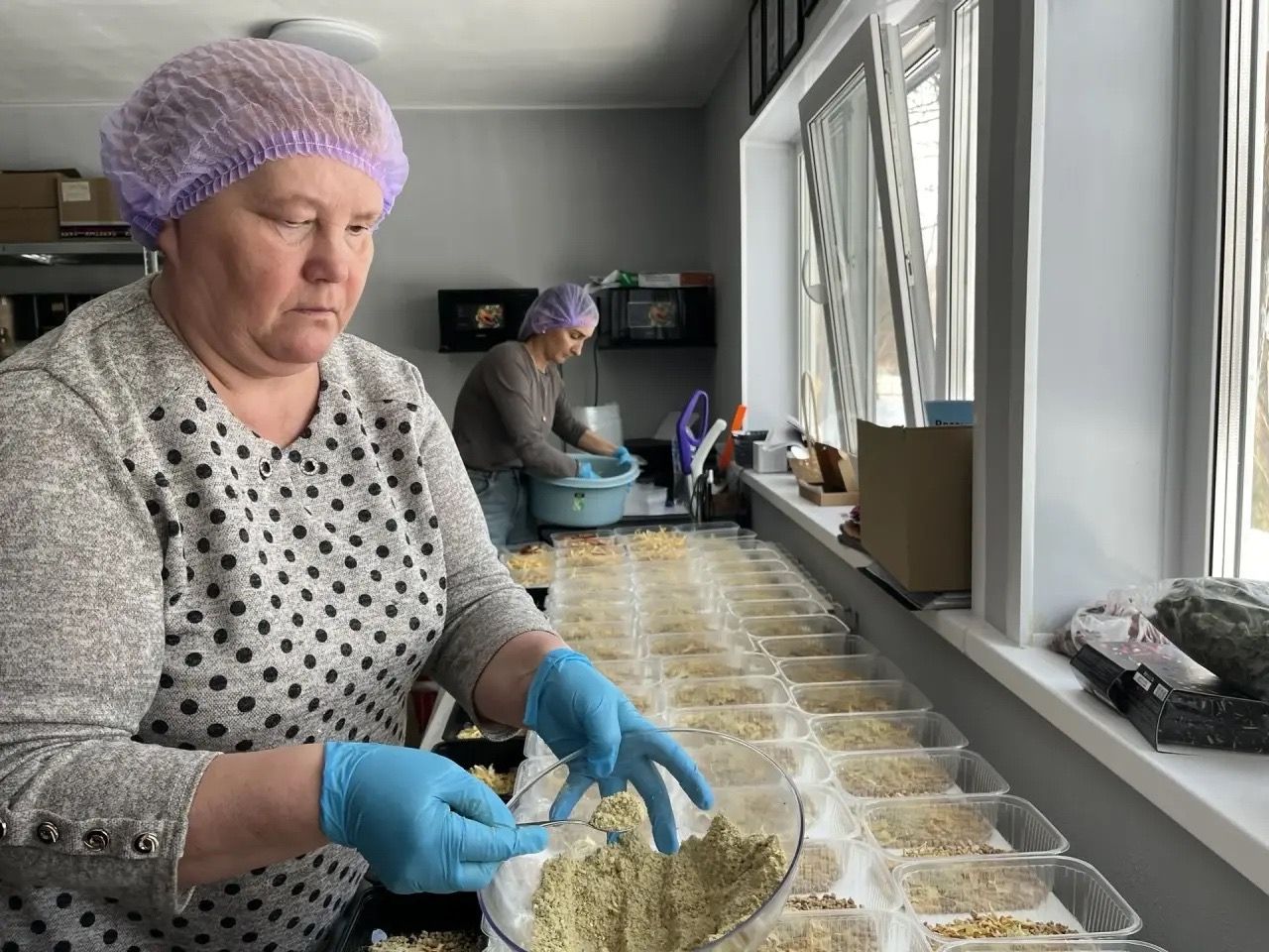Вкус дома: в Мунайке приготовили лагман для бойцов в зоне СВО