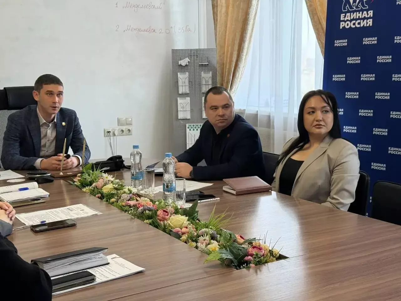 Глава Менделеевского района Роберт Искандаров встретился с предпринимателями по вопросам защиты их прав