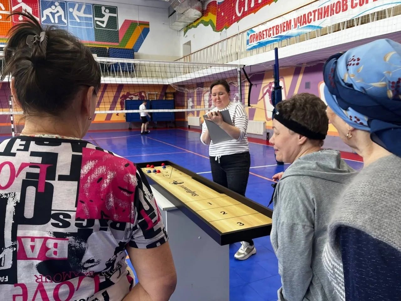 Участницы группы «ЗОЖ 50+» из Менделеевска сразились в играх народов мира
