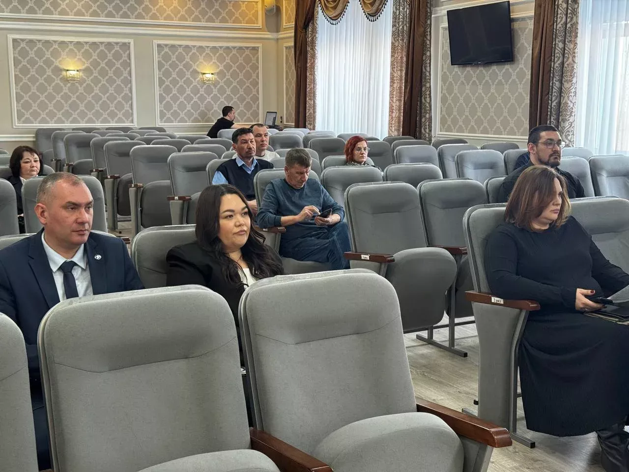 В Менделеевском районе обсудили меры по снижению аварийности на дорогах