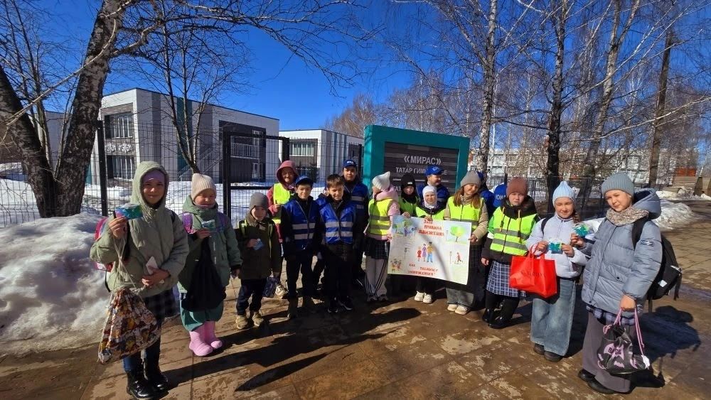 В Менделеевске провели акцию «Стань заметней на дороге»