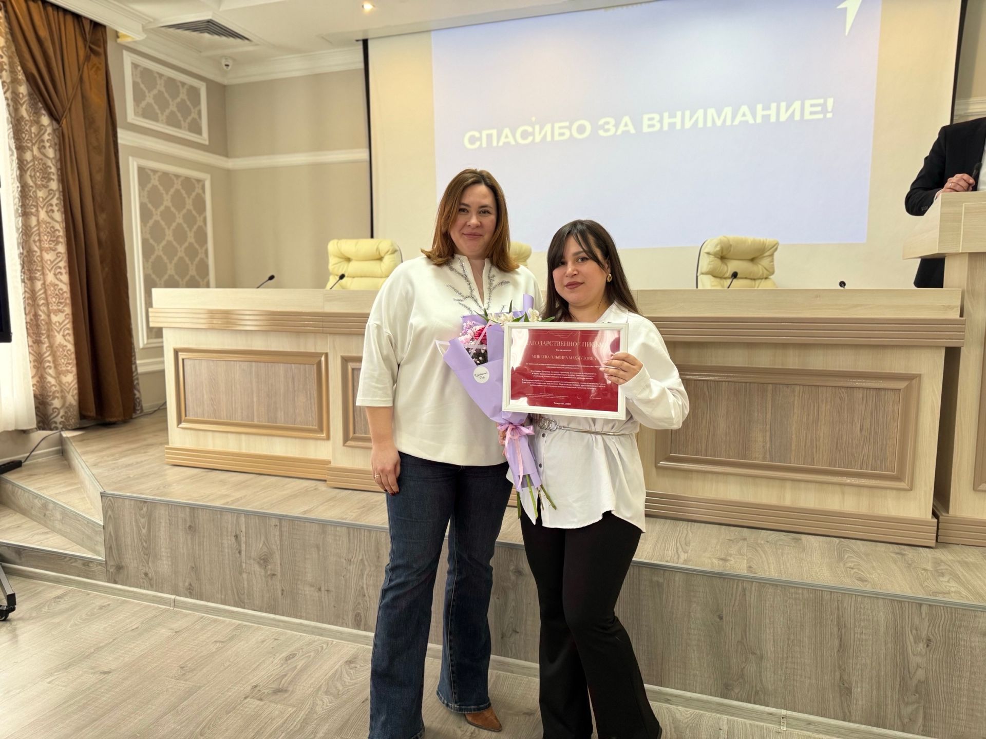 В Менделеевске обсудили развитие «Движения первых» и воспитательную работу с молодёжью