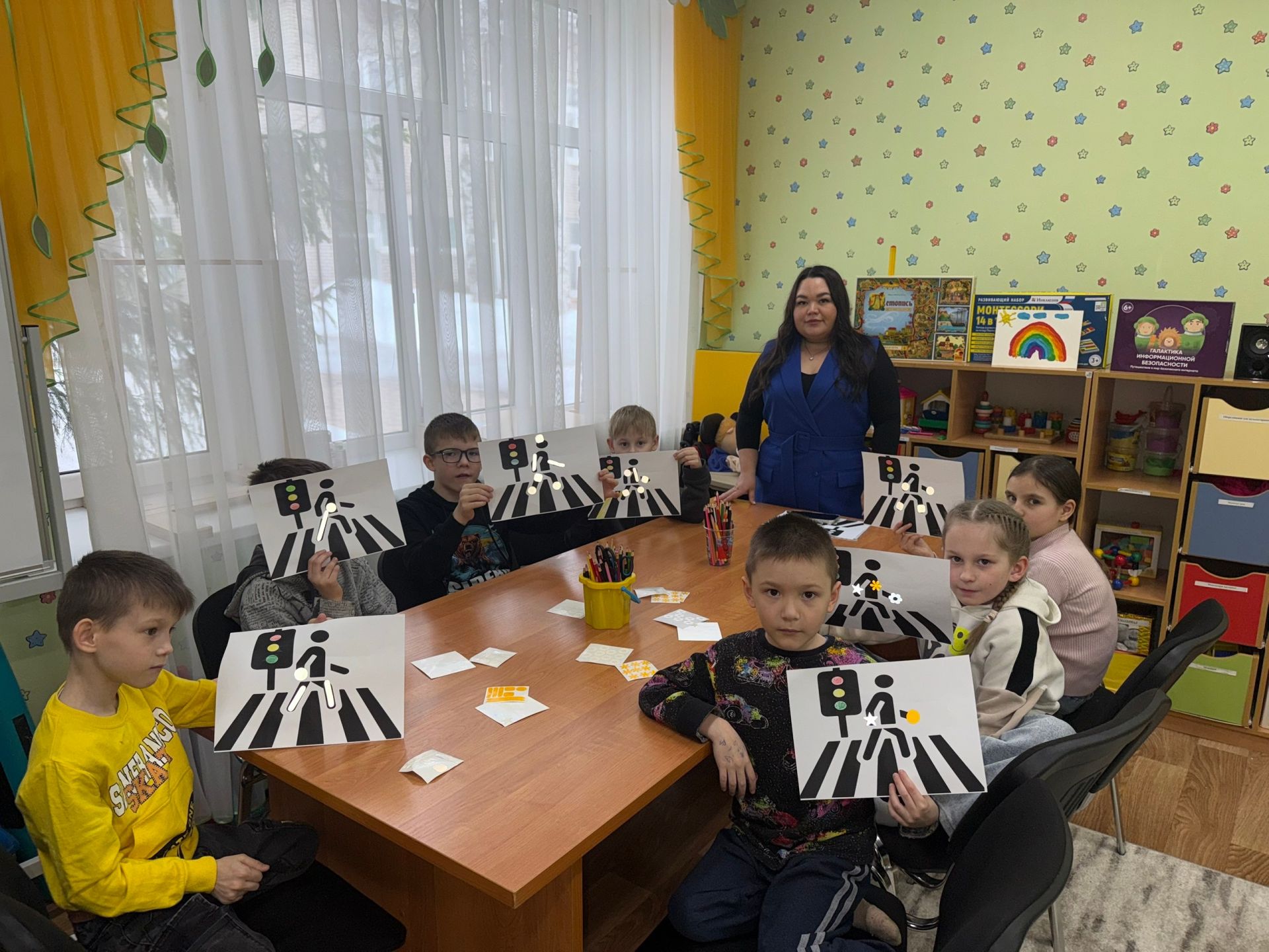 В КЦСОН «Берег Надежды» юным менделеевцам напомнили: дорога ошибок не прощает