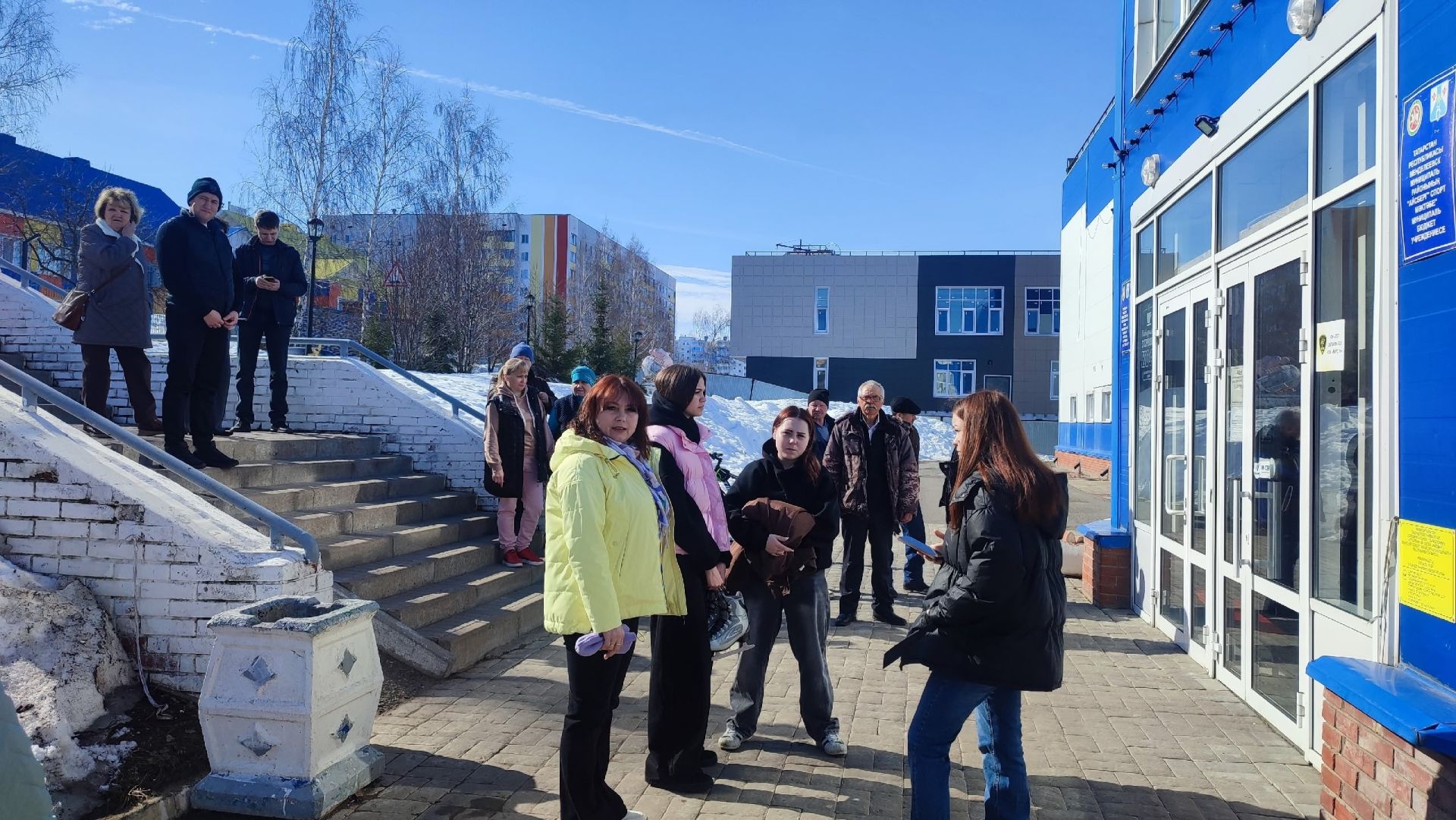 В ледовом дворце Менделеевска прошли плановые учения по пожарной безопасности