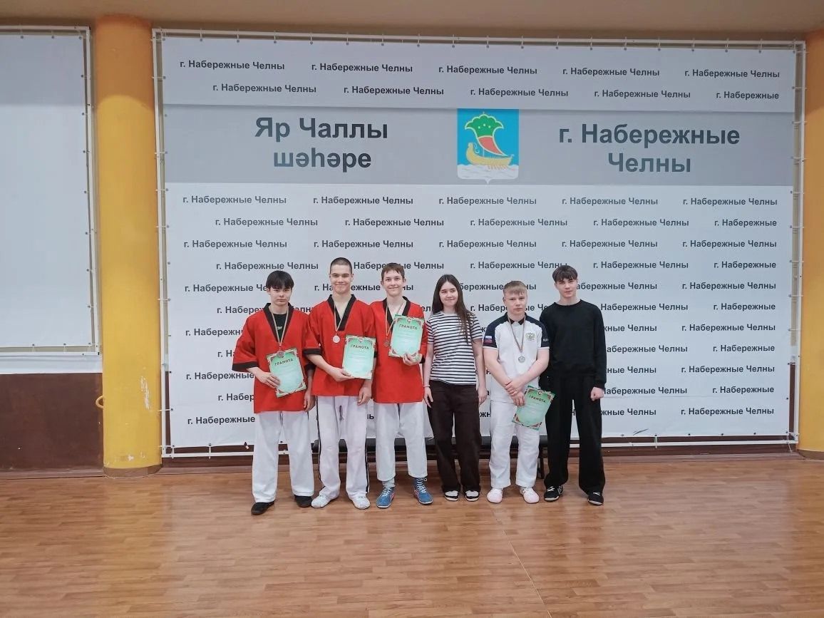 Менделеевские борцы на поясах привезли четыре медали из Набережных Челнов