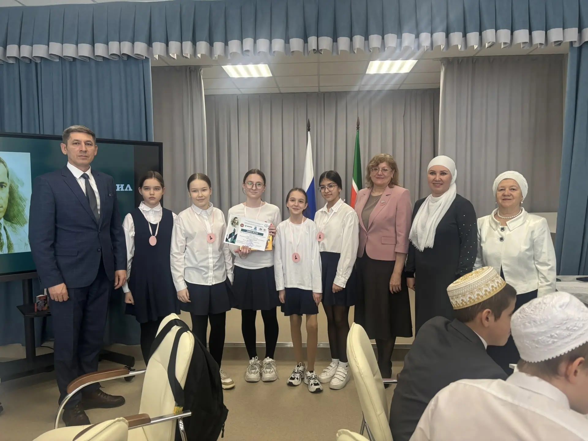 Татар китапханәсе, «Мирас» татар гимназиясендә, М.Җәлилнең 120 еллыгына багышланган әдәби викторина үткәрде