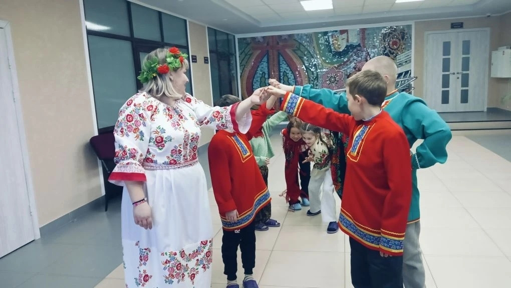 В Тат.Челнинском СДК организовали игровую программу «Русские забавы»