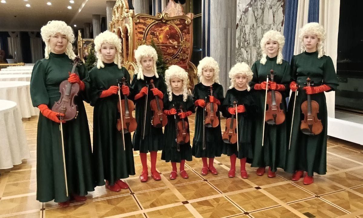 Юные скрипачи из Менделеевска выступили на сцене Государственного Кремлёвского Дворца