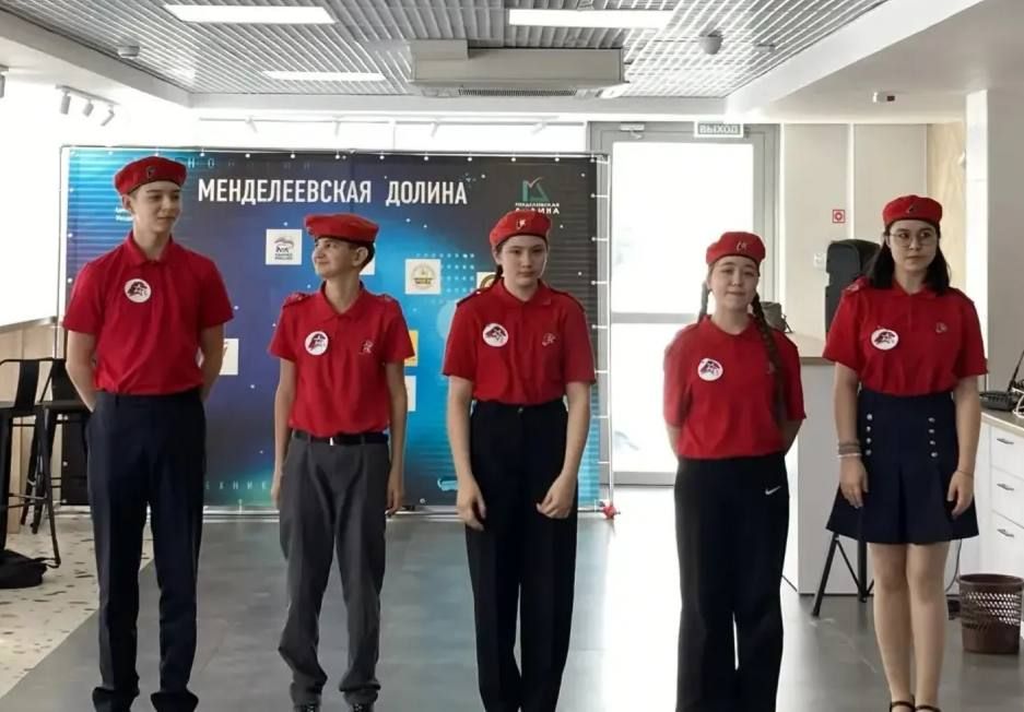 Активисты школы №1 поборолись за звание «Мистер и Мисс Юнармии» в Менделеевске